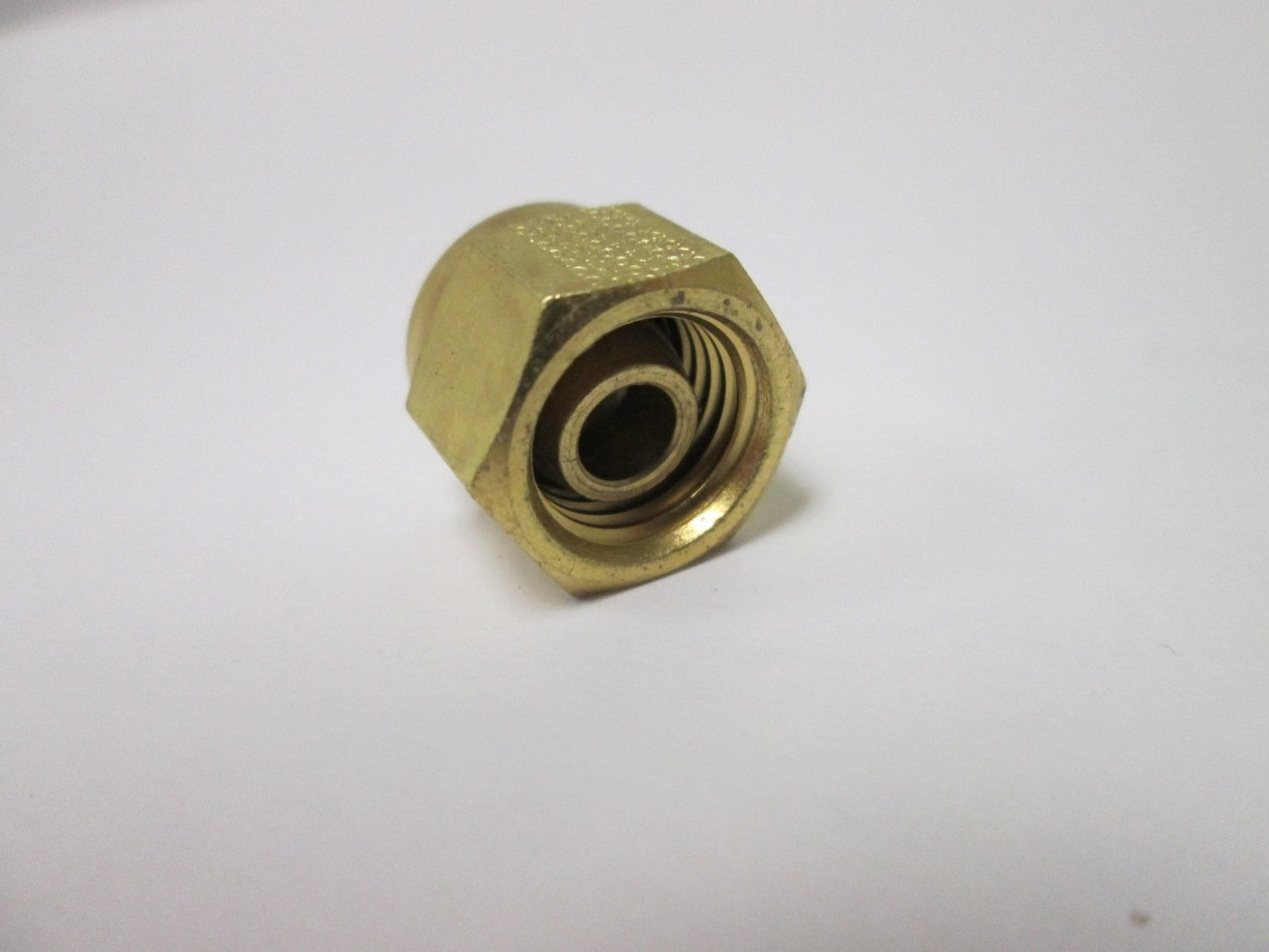 New Lot of 69 Plugs, Size: 1/4", Material: Brass, For Duolok Tube Fittings