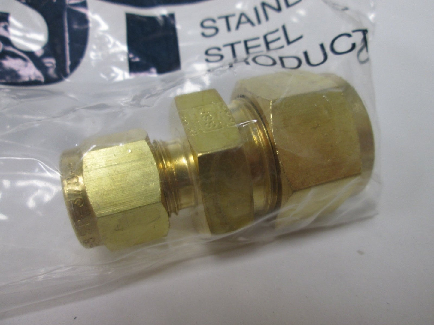 New Lot of 2 SSP IBD10RU6 Compression Unions, 5/8" to 3/8", Material: Brass