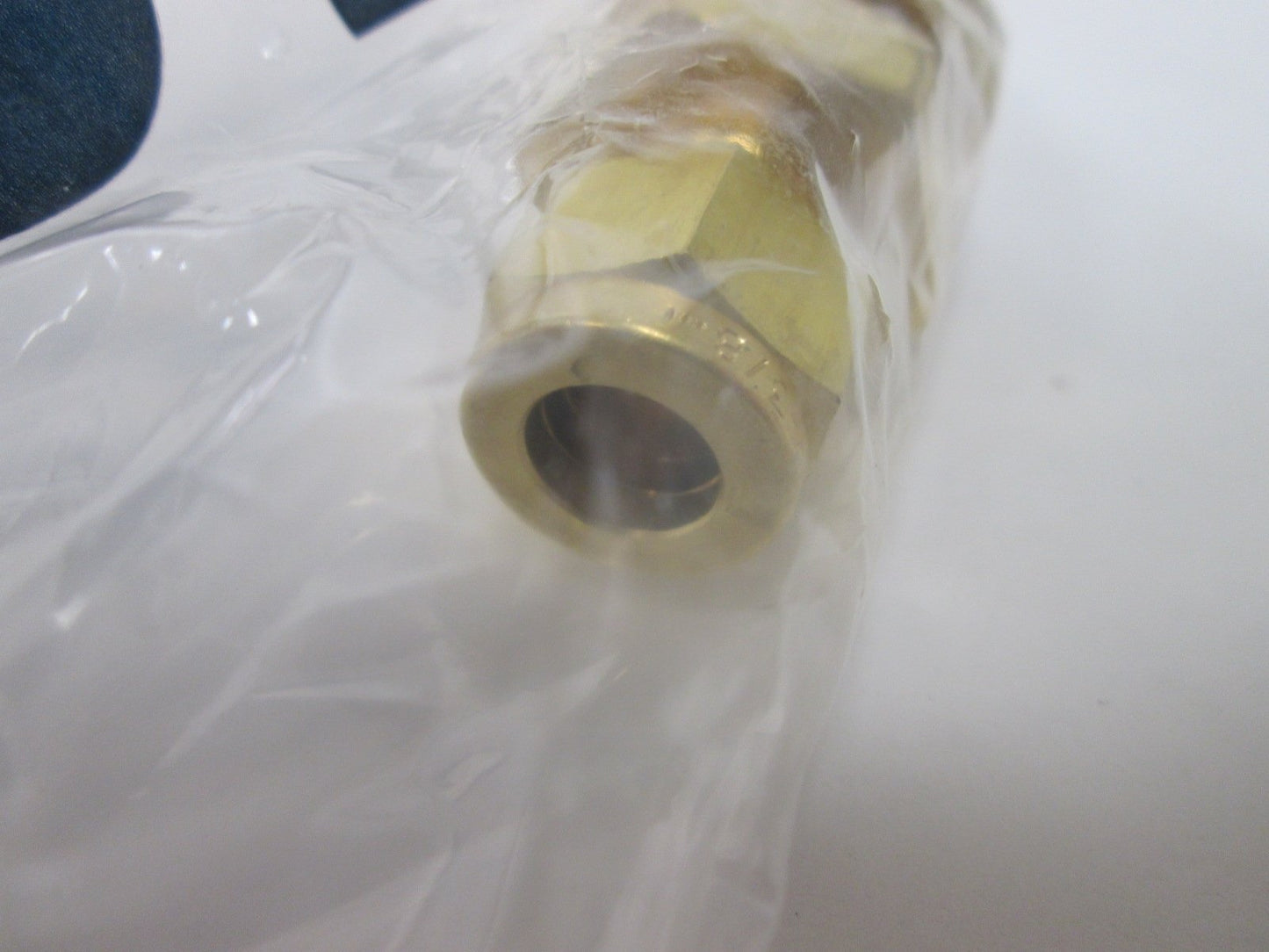 New Lot of 2 SSP IBD10RU6 Compression Unions, 5/8" to 3/8", Material: Brass