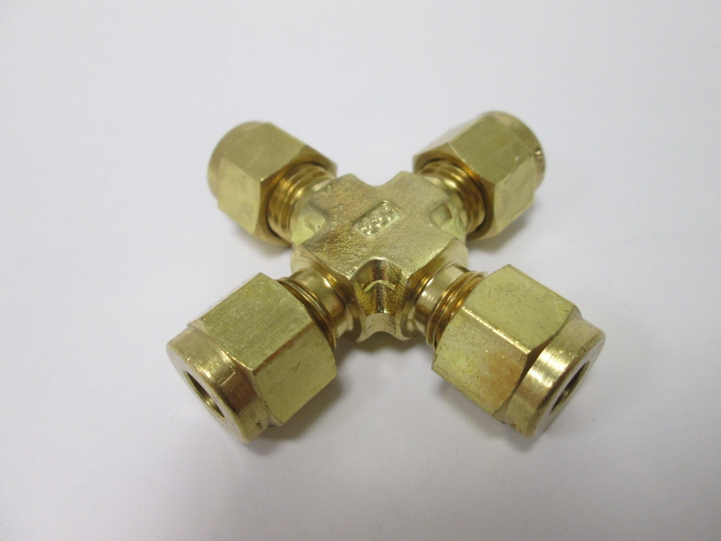 Used Lot of 9 SSP IBD4UCS Cross Compression Unions, 1/4" Tube, Material: Brass