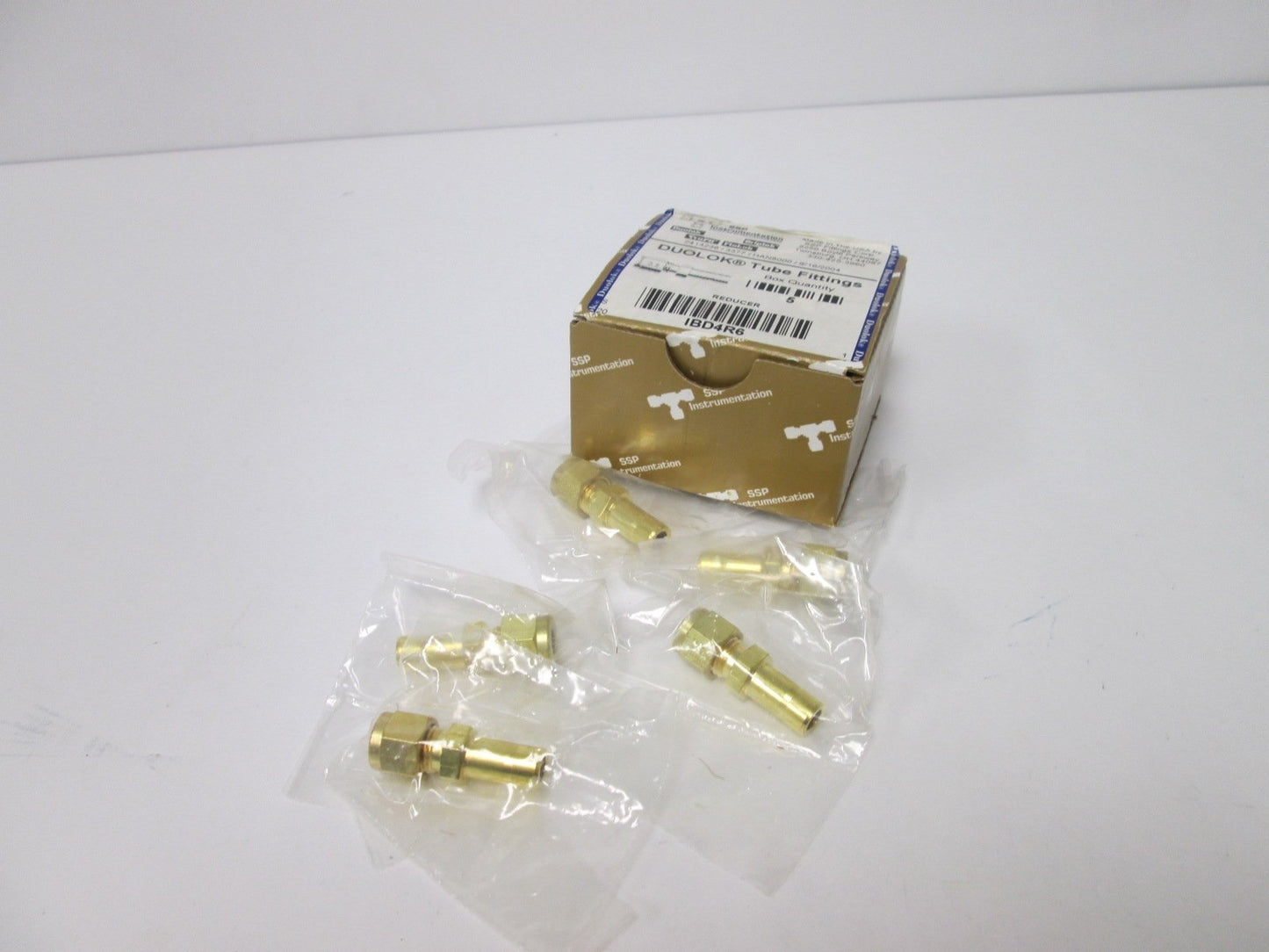 New Lot of 5 SSP Instrumentation IBD4R6 Tube Stub Adapters, Material: Brass