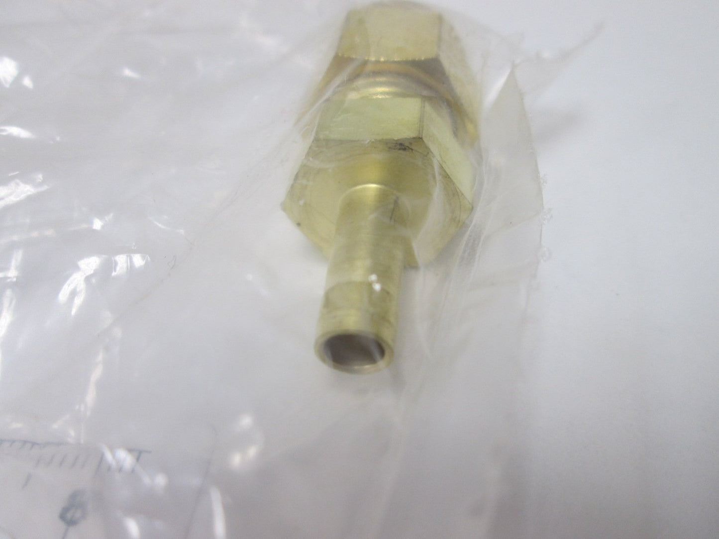 New Lot of 5 SSP Instrumentation IBD6R4 Tube Stub Adapters, Material: Brass