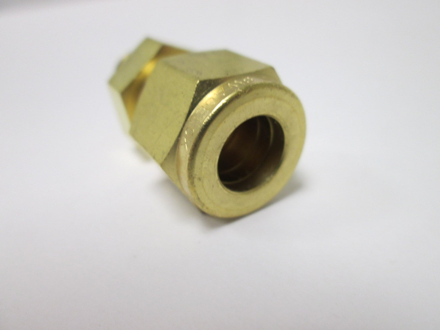 New Lot of 9 SSP Instrumentation IBD10RU8 Reducing Unions, Material: Brass