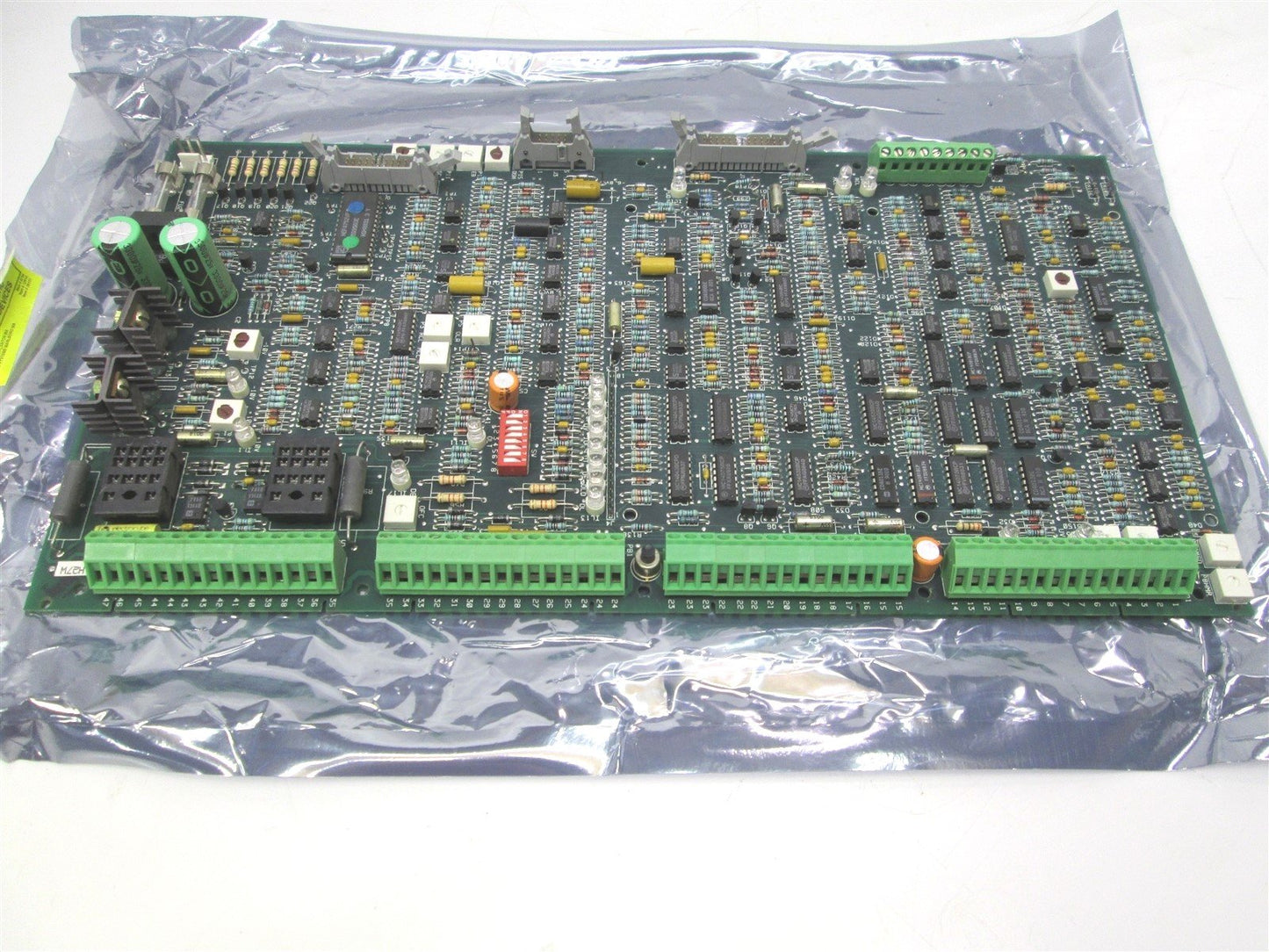 For parts or not working Square D 52011-038-54 Main Control Circuit Board *Damaged Resistor*