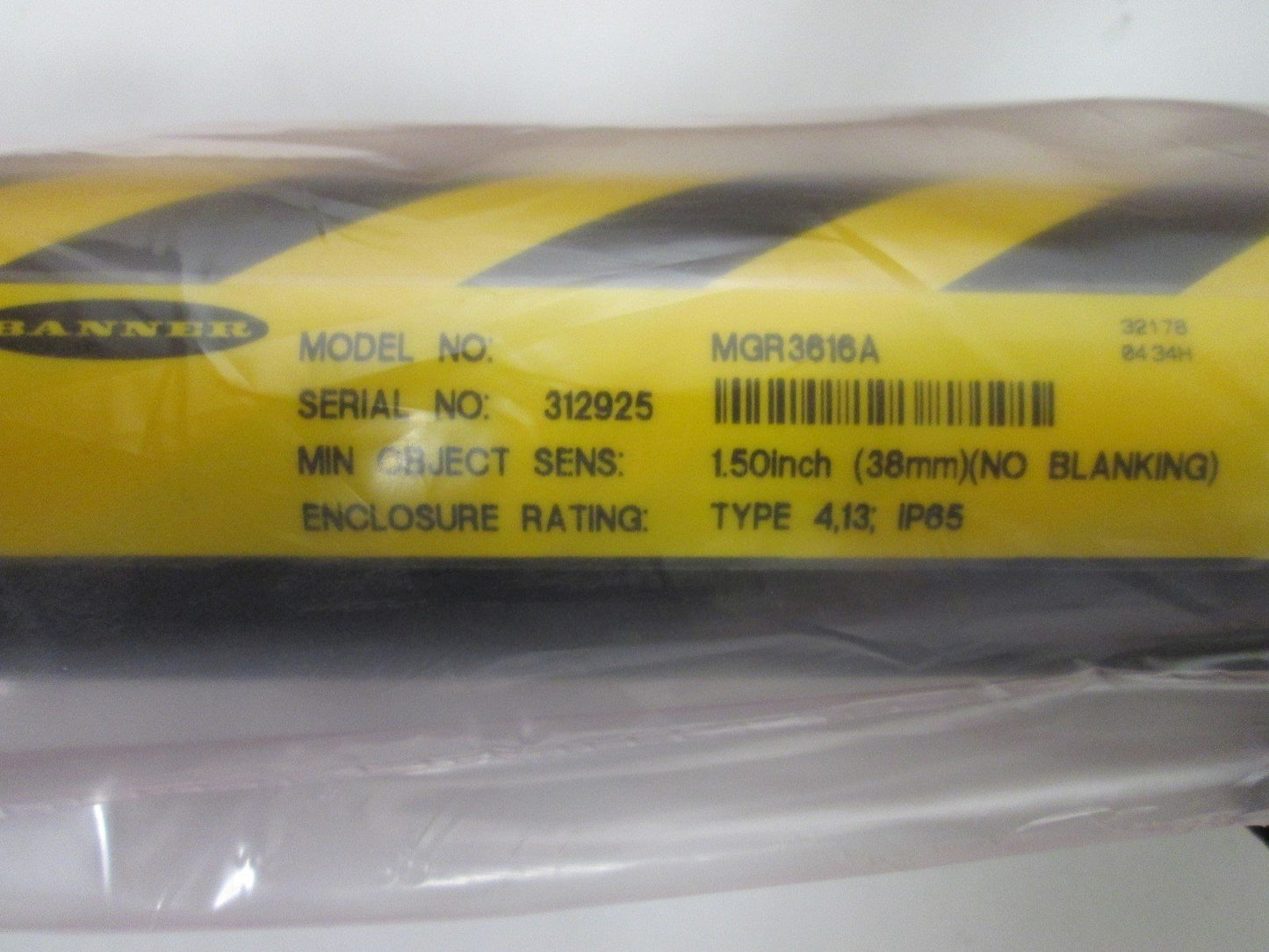 New Banner MGR3616A Light Curtain Receiver Sensing Length: 36", Min Object: 1.5"