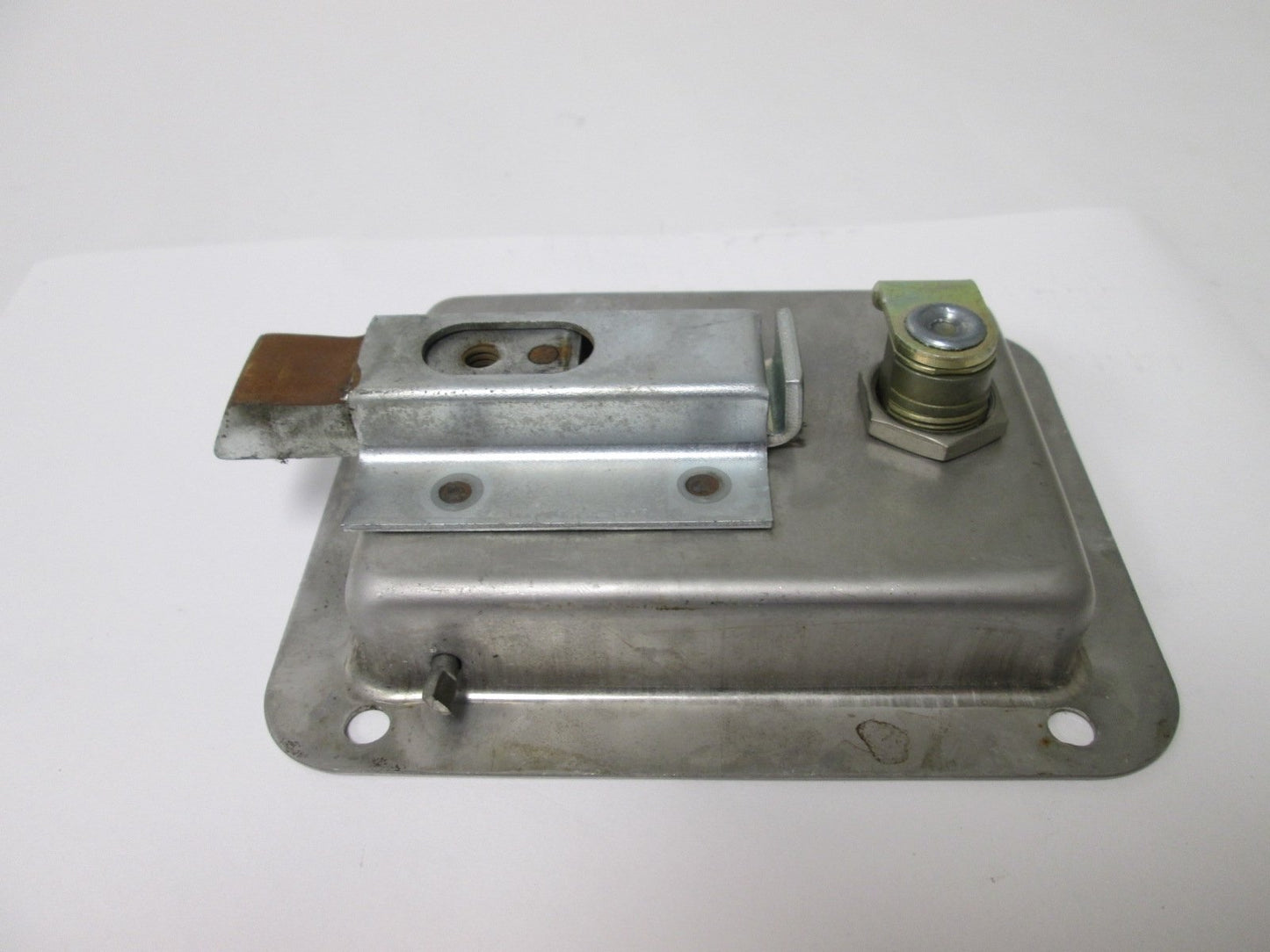 Used Keyed Push to Close Lock With Paddle Handle, *Missing Keys and Some Rust*