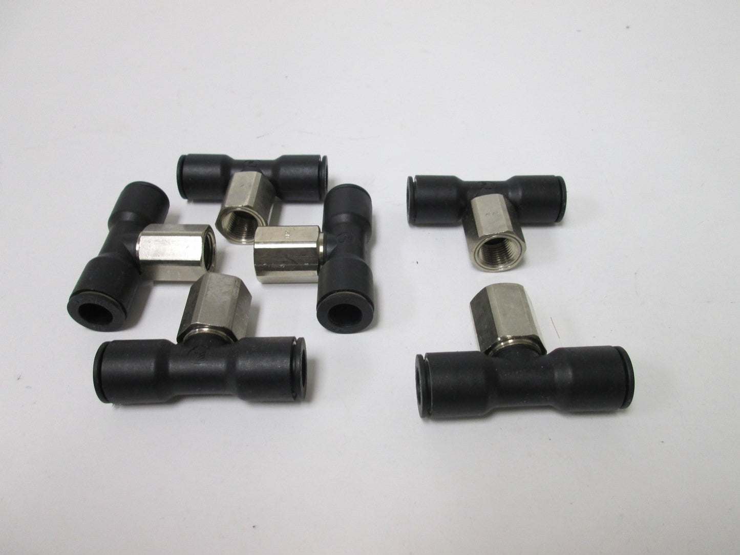 New Lot of 6 Legis Tees, 1/2" Tube Inline to Female 3/8" NPT Connection