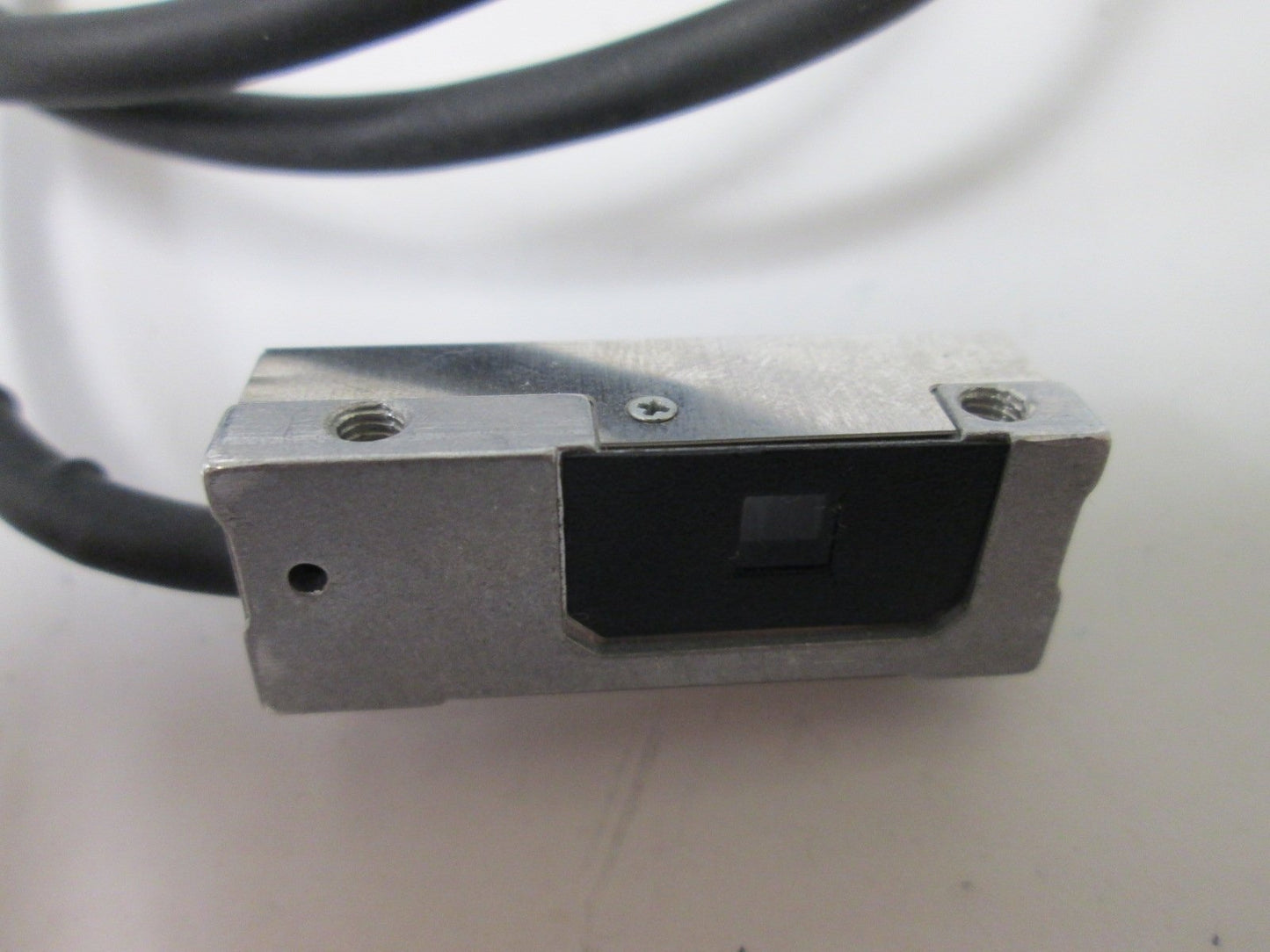 Used Renishaw RGH25U30J00A Optical Incremental Linear Encoder Readhead *Plug Cut*