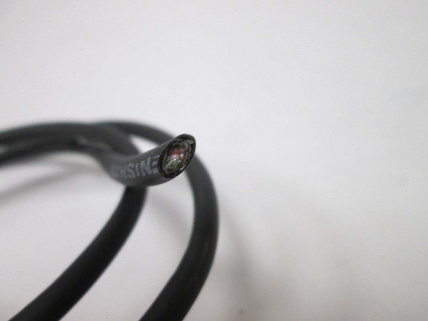 Used Renishaw RGH25U30J00A Optical Incremental Linear Encoder Readhead *Plug Cut*