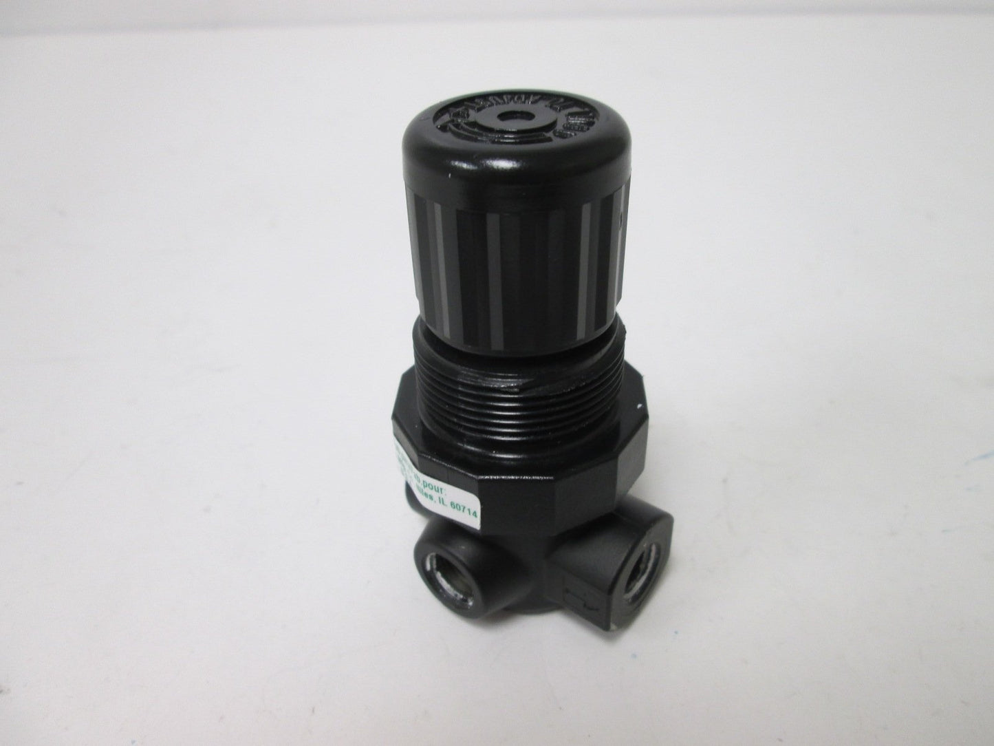 Used SMC AR20-N02EH-Z Pneumatic Regulator, Inlet: 300psi Outlet: 125psi Max, 1/8" NPT