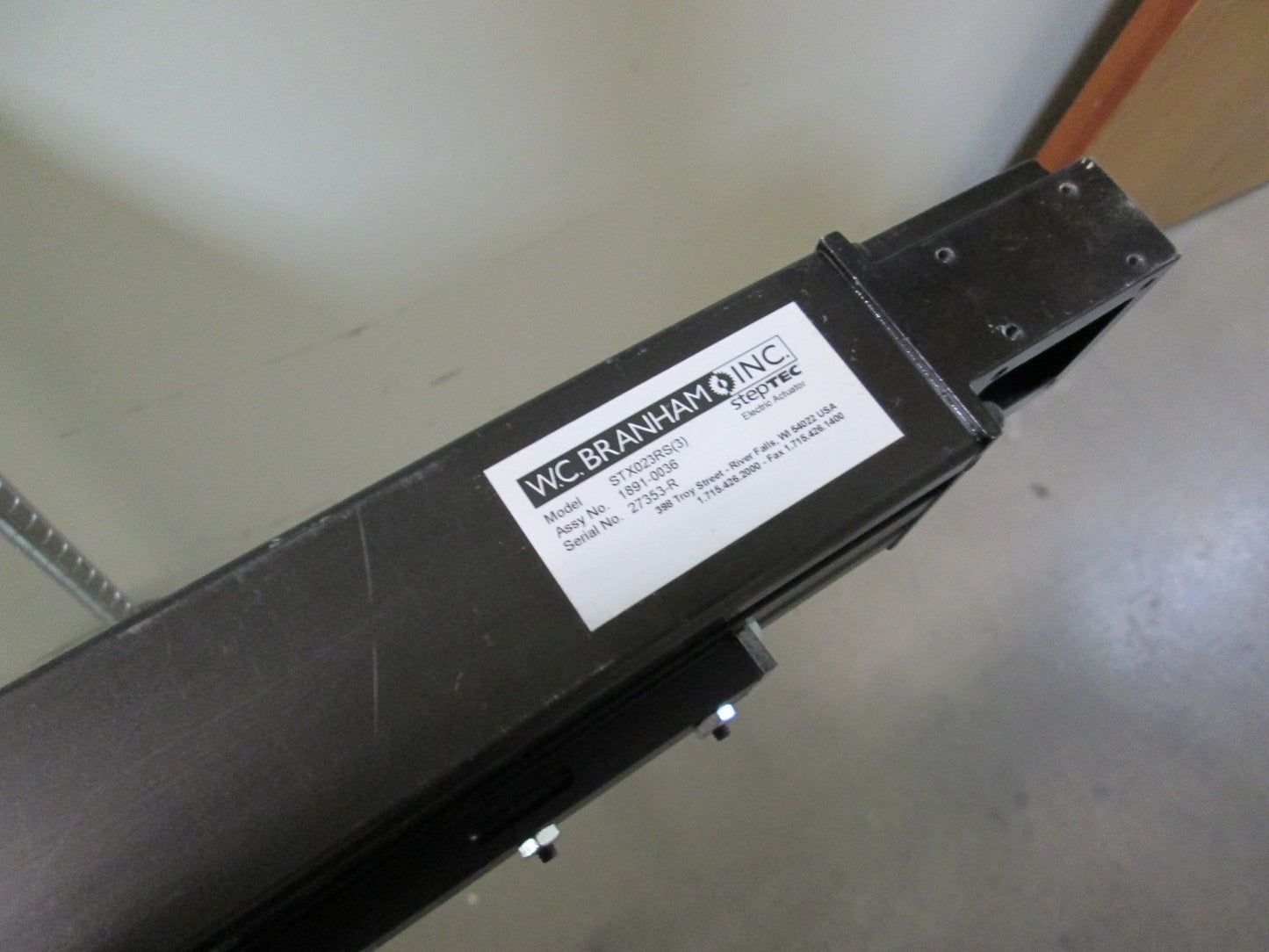 New Other W.C. Branham STX023RS(3) Pneumatic Rodless Positioner 54.5" Nema 23 Motor Mount
