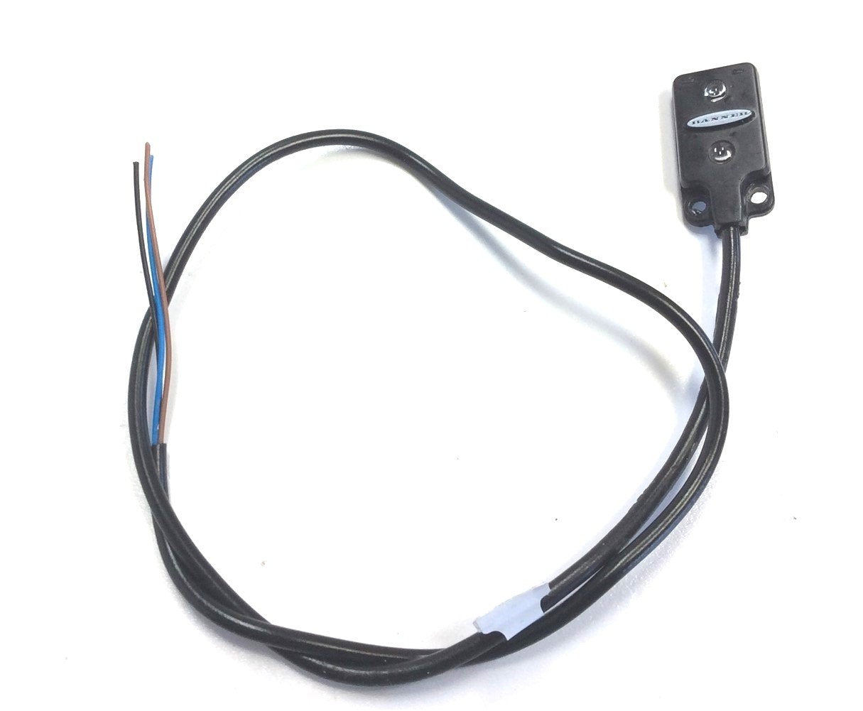 Used Banner VS2AP5CV15 Convergent Sensor VS2 Series 10-30VDC DC PNP Output 15mm Range