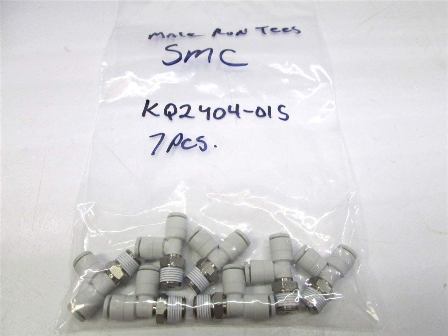 New – Open box Lot of 7 New SMC KQ2Y04-01S Pneumatic Male Run Tee Connector Air Fittings 4mm