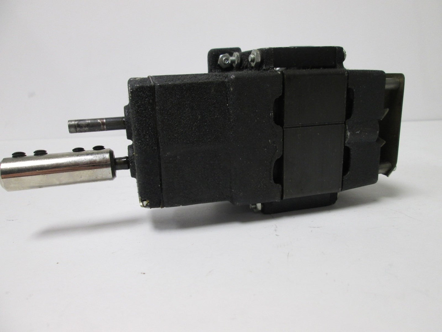 Used Waco Supreme Power Stirrer, Voltage: 115VAC, Current: 1A, *Damage to Power Cord*