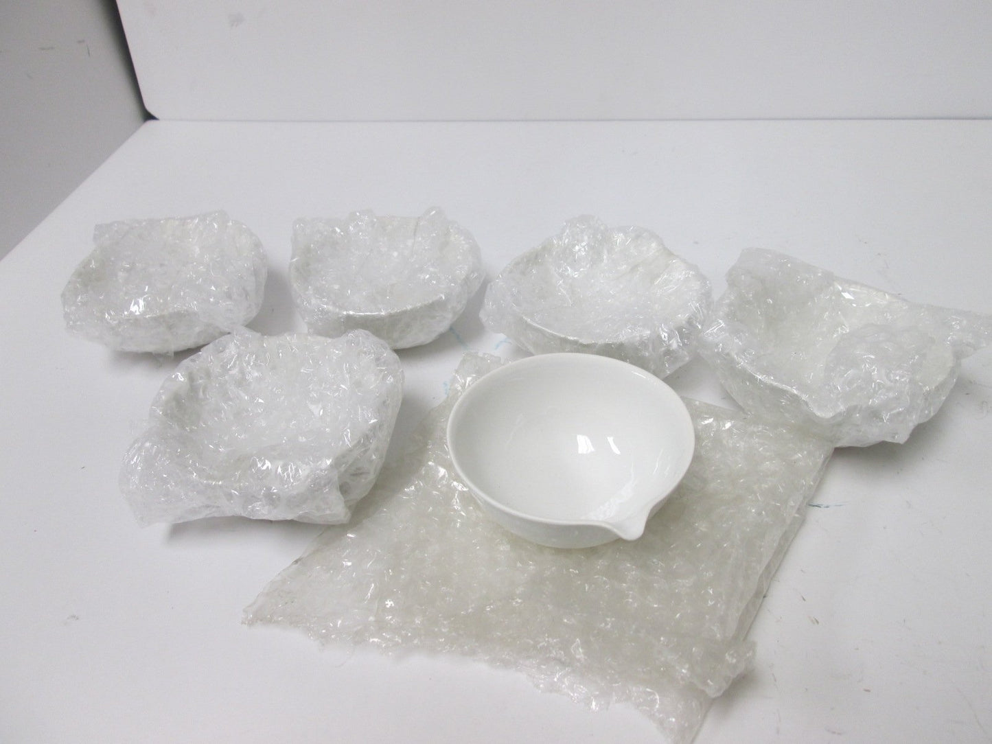 Used Lot of 6 Porcelain Evaporating Basins, Capacity: 120mL 4.05 oz, Diameter: 94mm