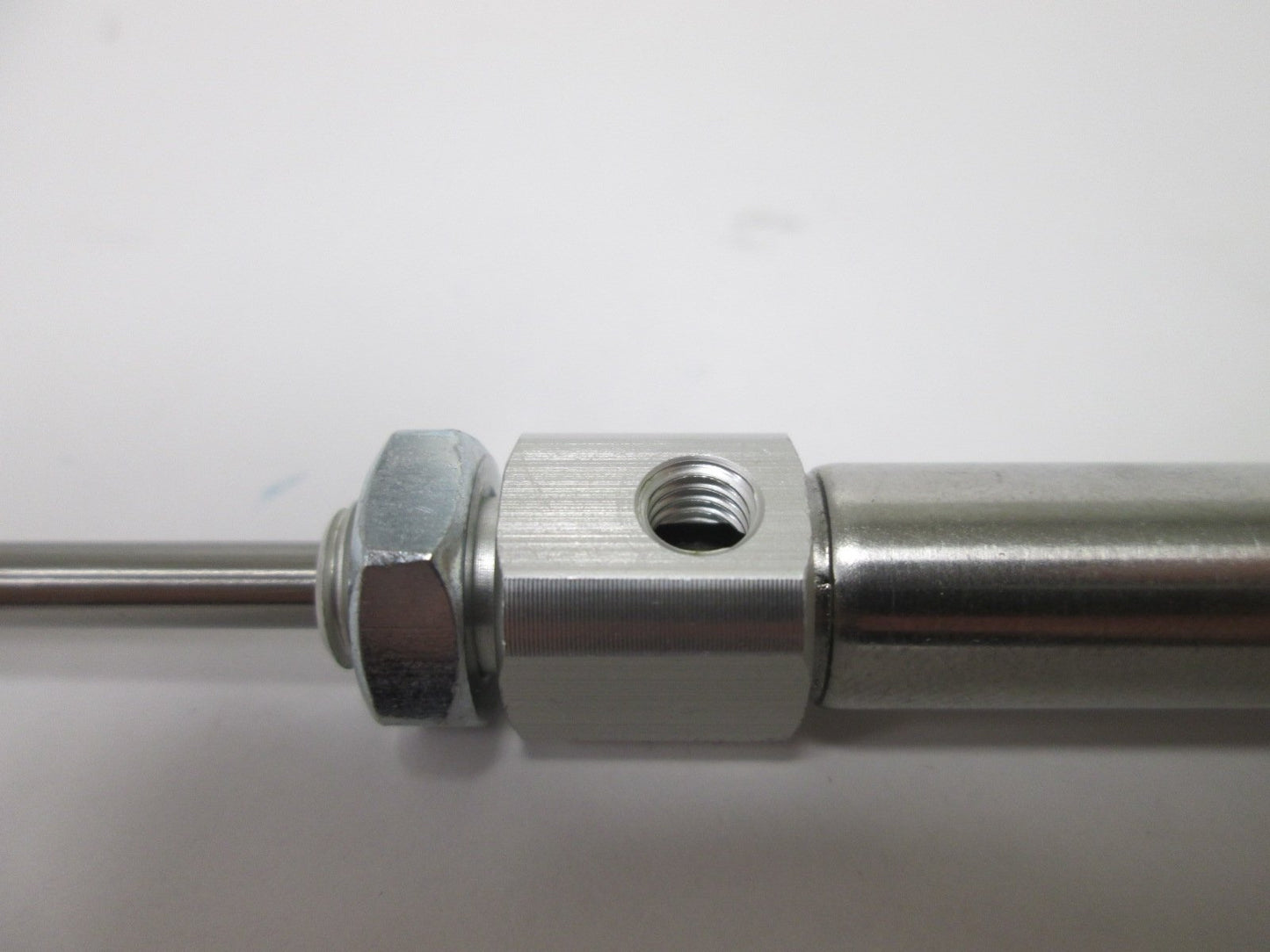 New SMC NCJ2WB10-400-X142US Double End Pneumatic Cylinder, Stroke: 4", 100psi