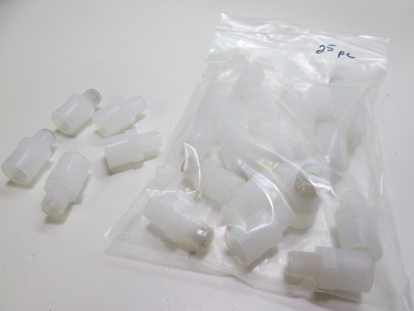Used Lot of 25 Nylon Hex Pipe Fitting Coupling 1/4" NPT Male to 1/4" NPT Female