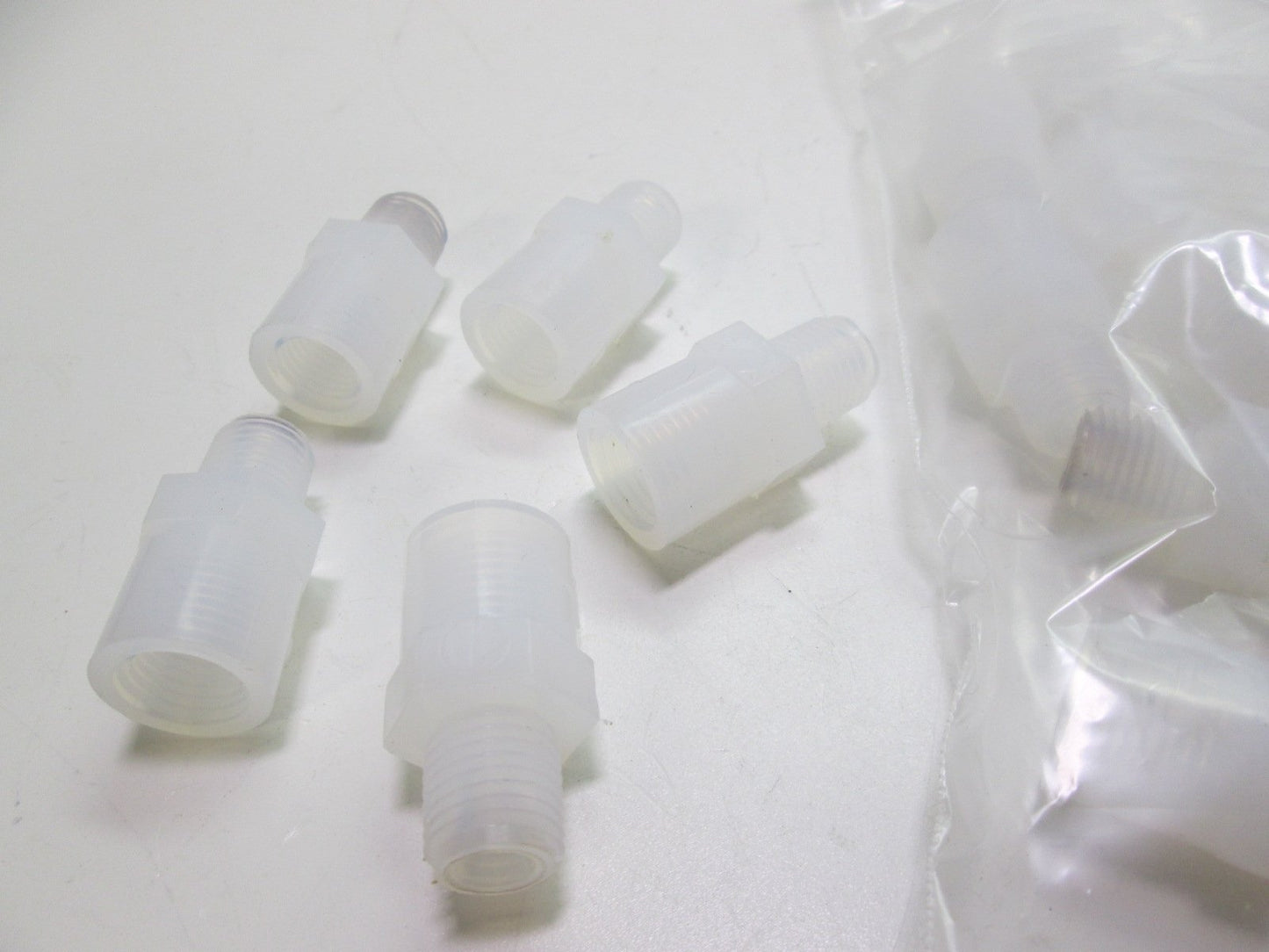 Used Lot of 25 Nylon Hex Pipe Fitting Coupling 1/4" NPT Male to 1/4" NPT Female