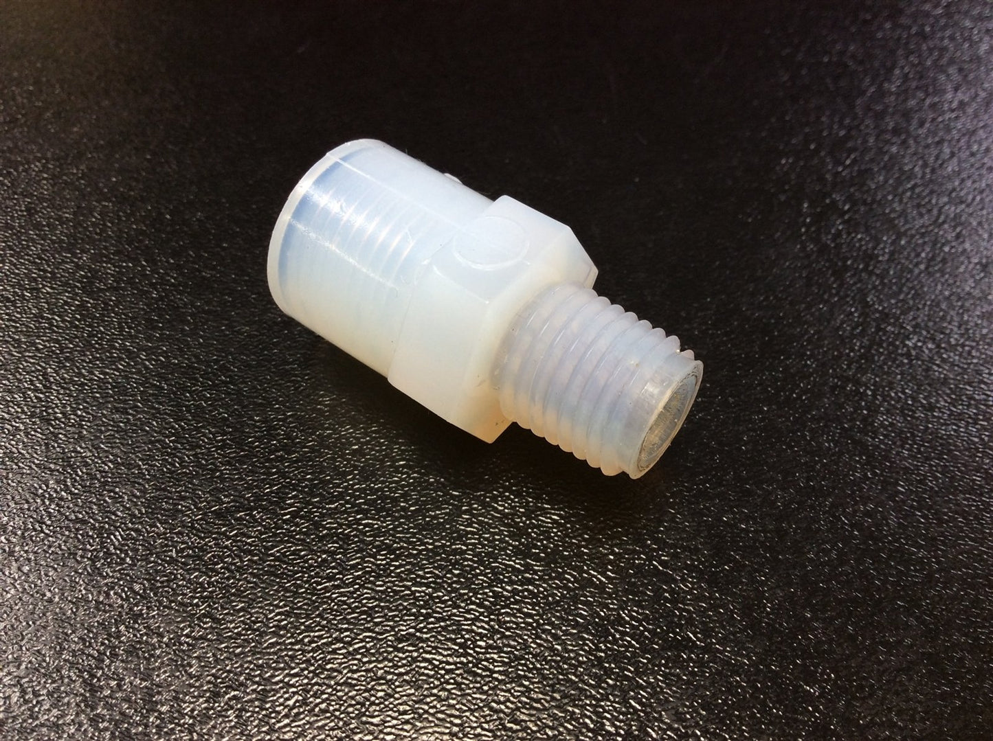 Used Lot of 25 Nylon Hex Pipe Fitting Coupling 1/4" NPT Male to 1/4" NPT Female
