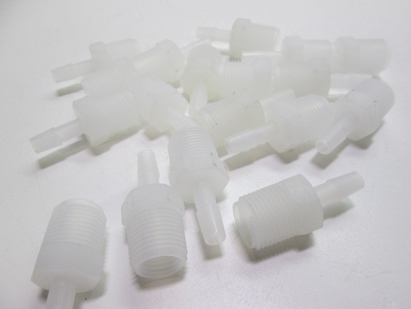 New – Open box Lot of 18 Nylon Hex Barb Pipe Fittings 3/8" NPT Male to 1/4" Diameter Barb