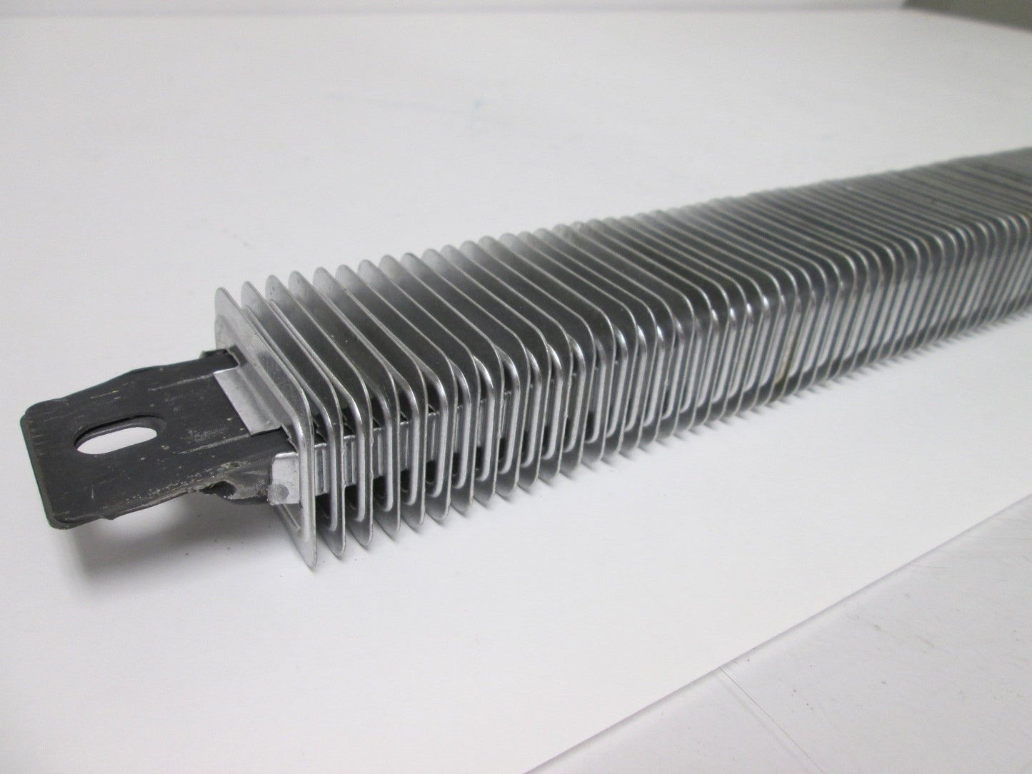 Used Chromalox OTF-19 Finned Strip Air Heater, Wattage: 1000W, Voltage: 240VAC