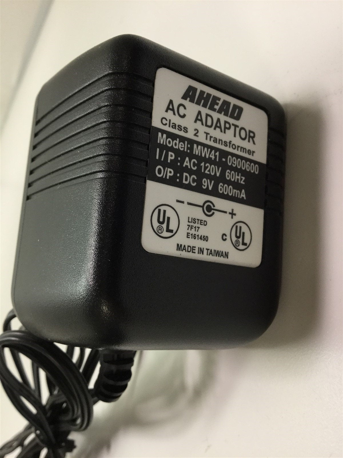 Used 1-Tripp-Lite Video Splitter 4 Port VGA/SVGA Video Splitter 9VDC w/ Power Supply