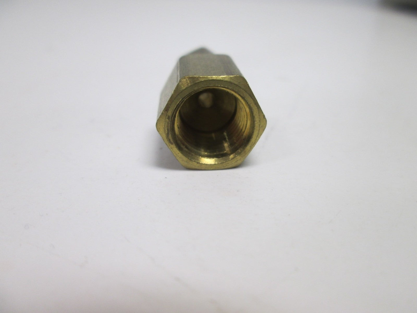 New – Open box Lot of 10 New 266PF-2A 1/8" Male x 1/8" Female Poly Fittings, Material: Brass