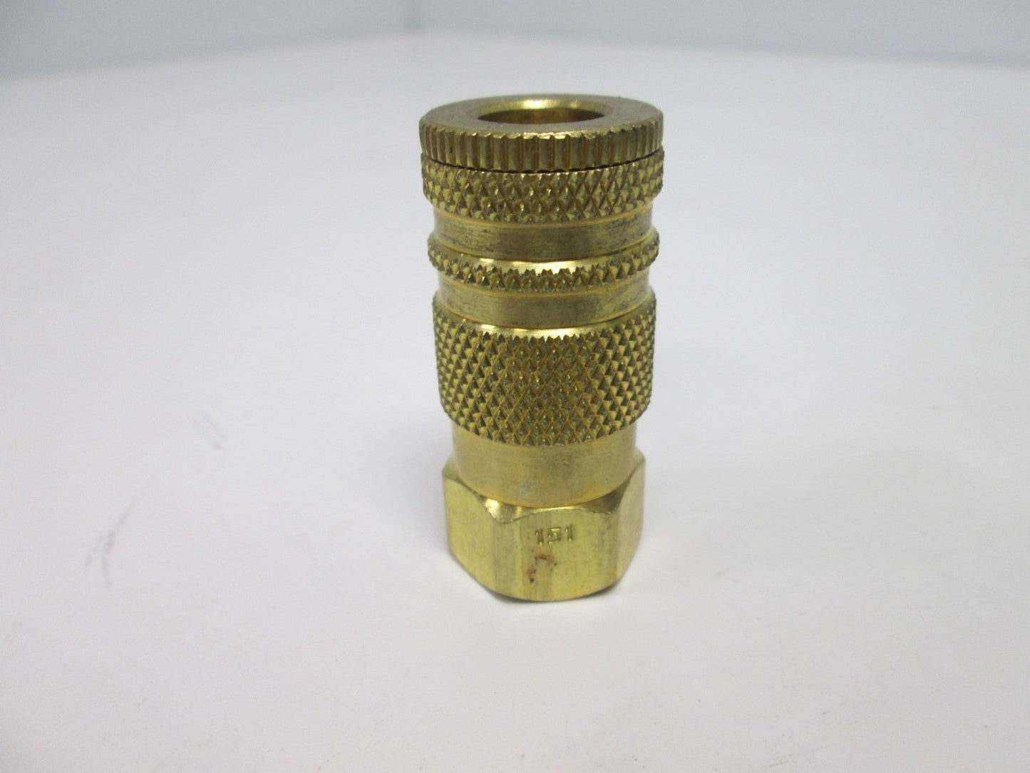 Used Lot of 13 151 1/4" Female NPT Air Hose Coupler, Material: Brass