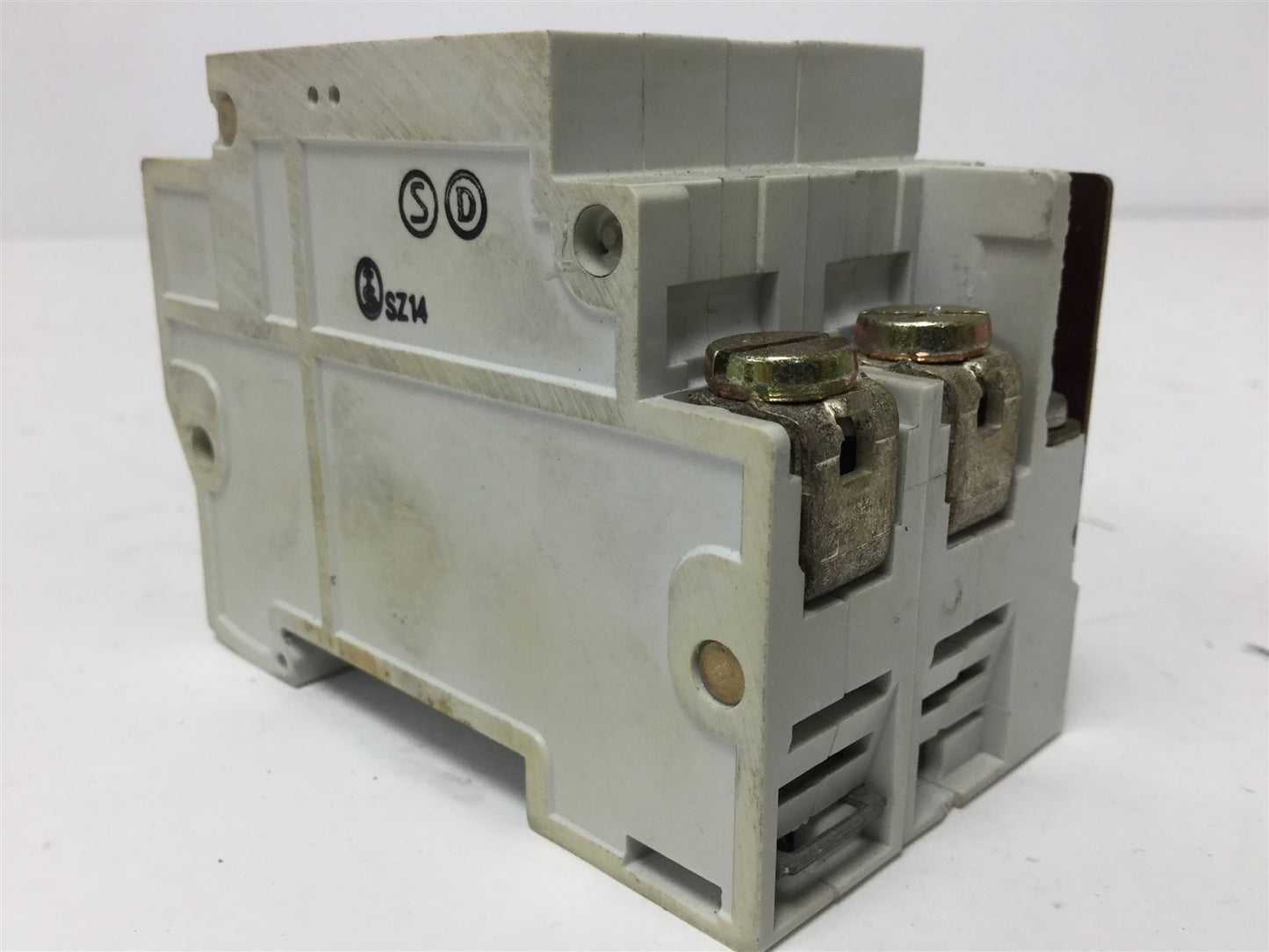 Used Siemens 5SX7 G16A Circuit Breaker, 2-Pole, Rating: 16A 220-240/380-415VAC