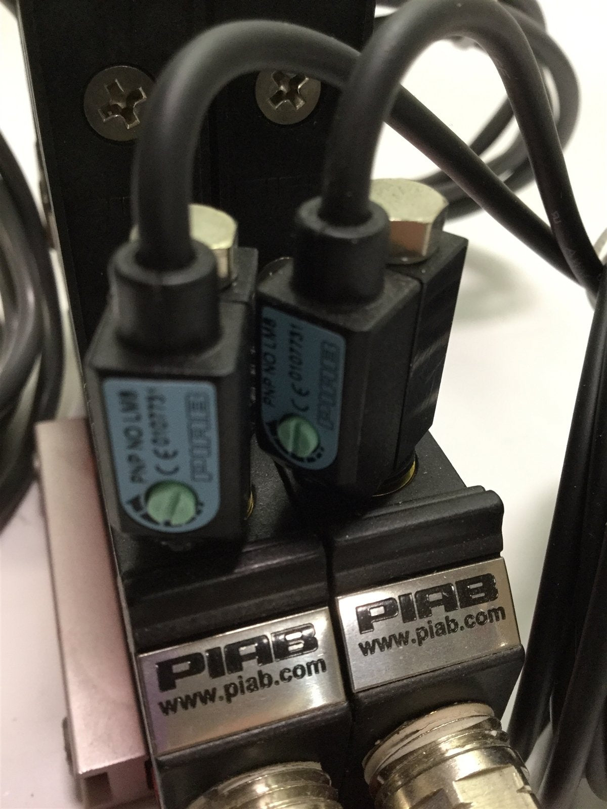 Used Piab P3010 Module Vacuum Generator w/ DS23-2425-S-D Solenoid Valve And Sensors