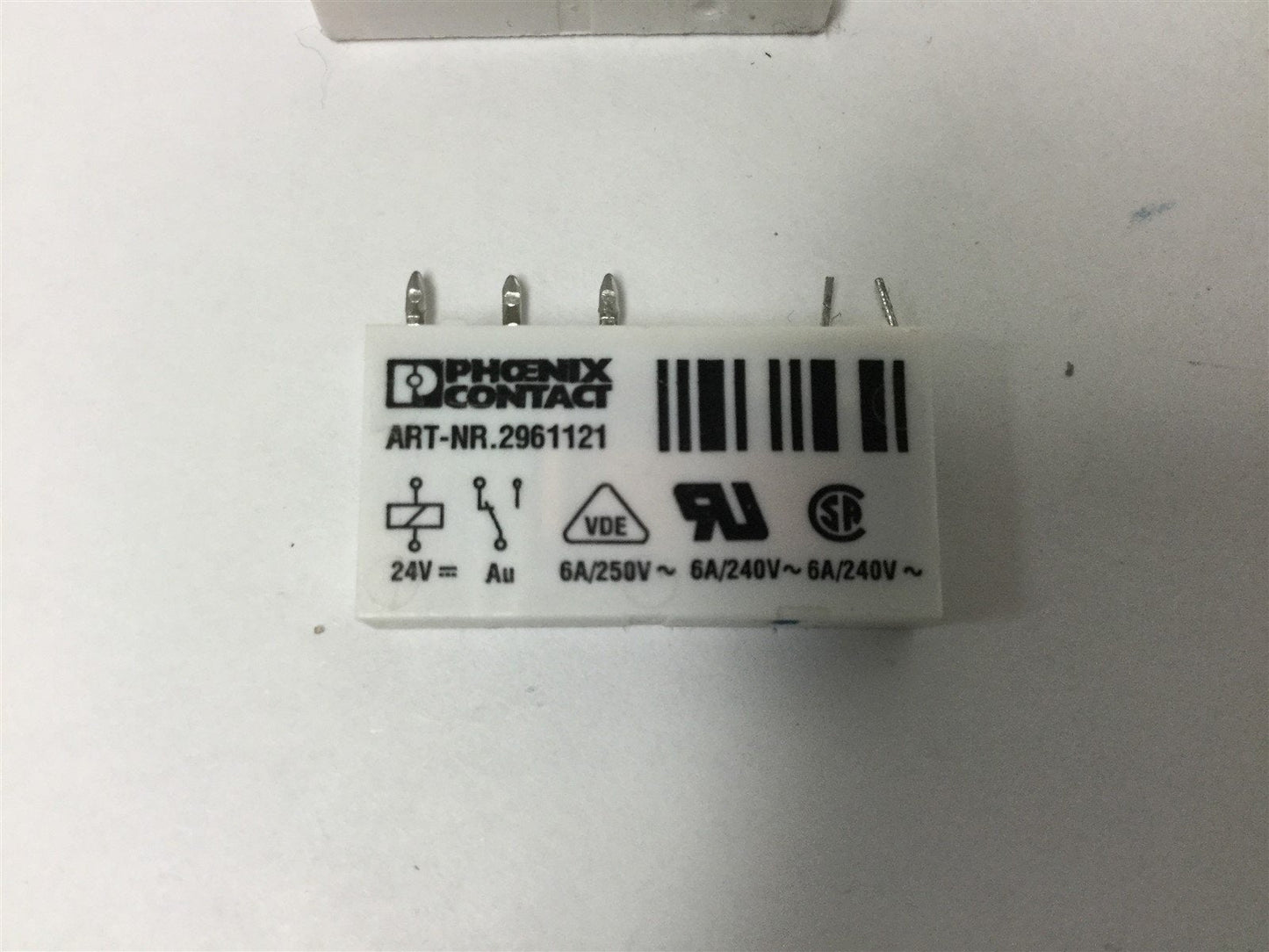 Used Lot of 3 Phoenix Contact 2961121 Relays, SPDT, Coil: 24VDC, Rating: 6A 250V