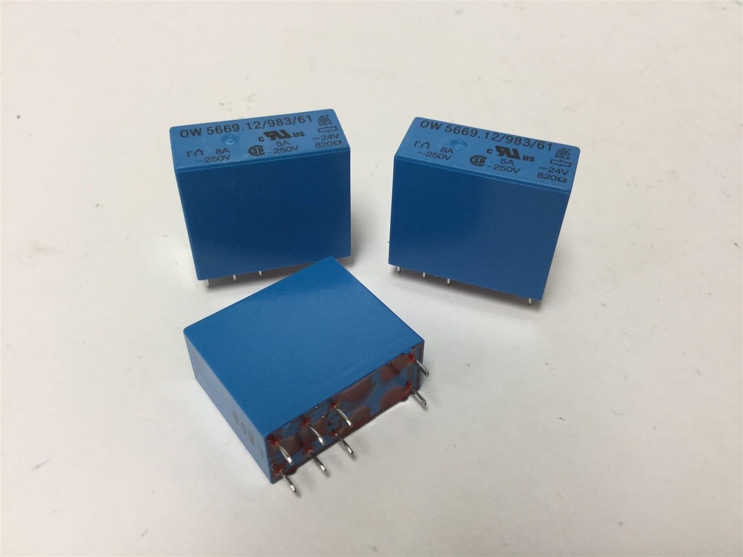 Used Lot of 3 Dold & Soehne OW 5669.12/983/61 Safety Relays, DPDT, Coil: 24VDC
