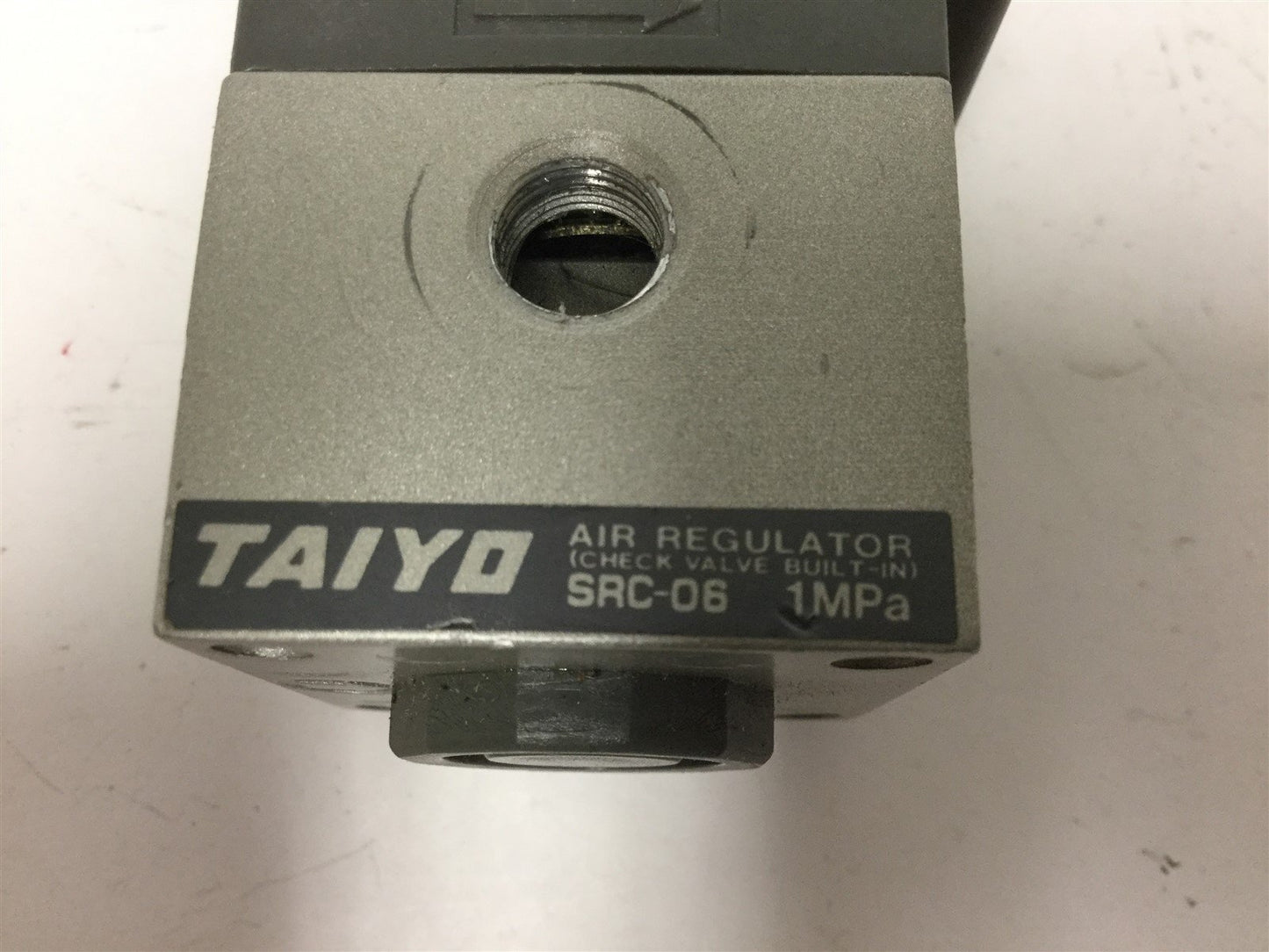 Used Taiyo SRC-06 Pneumatic Regulator With Built-in Check Valve, Pressure: 1MPa