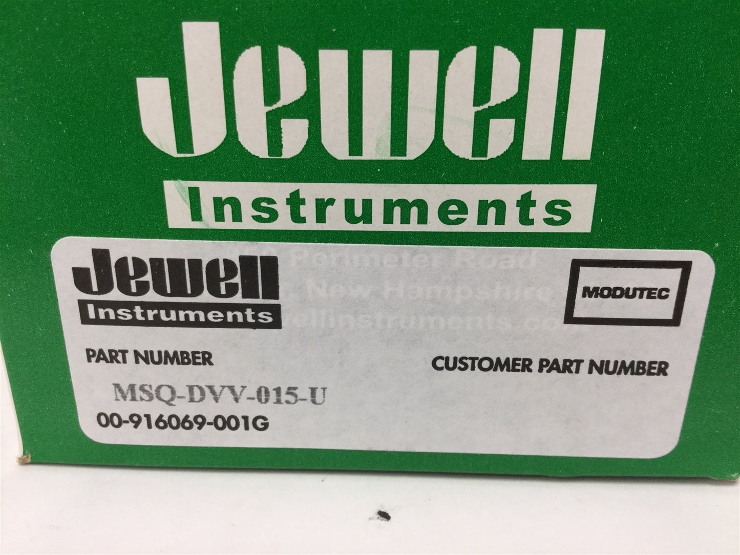 New – Open box New Jewell Instruments MSQ-DVV-015-U DC Voltage Panel Meter, Range: 0-15VDC