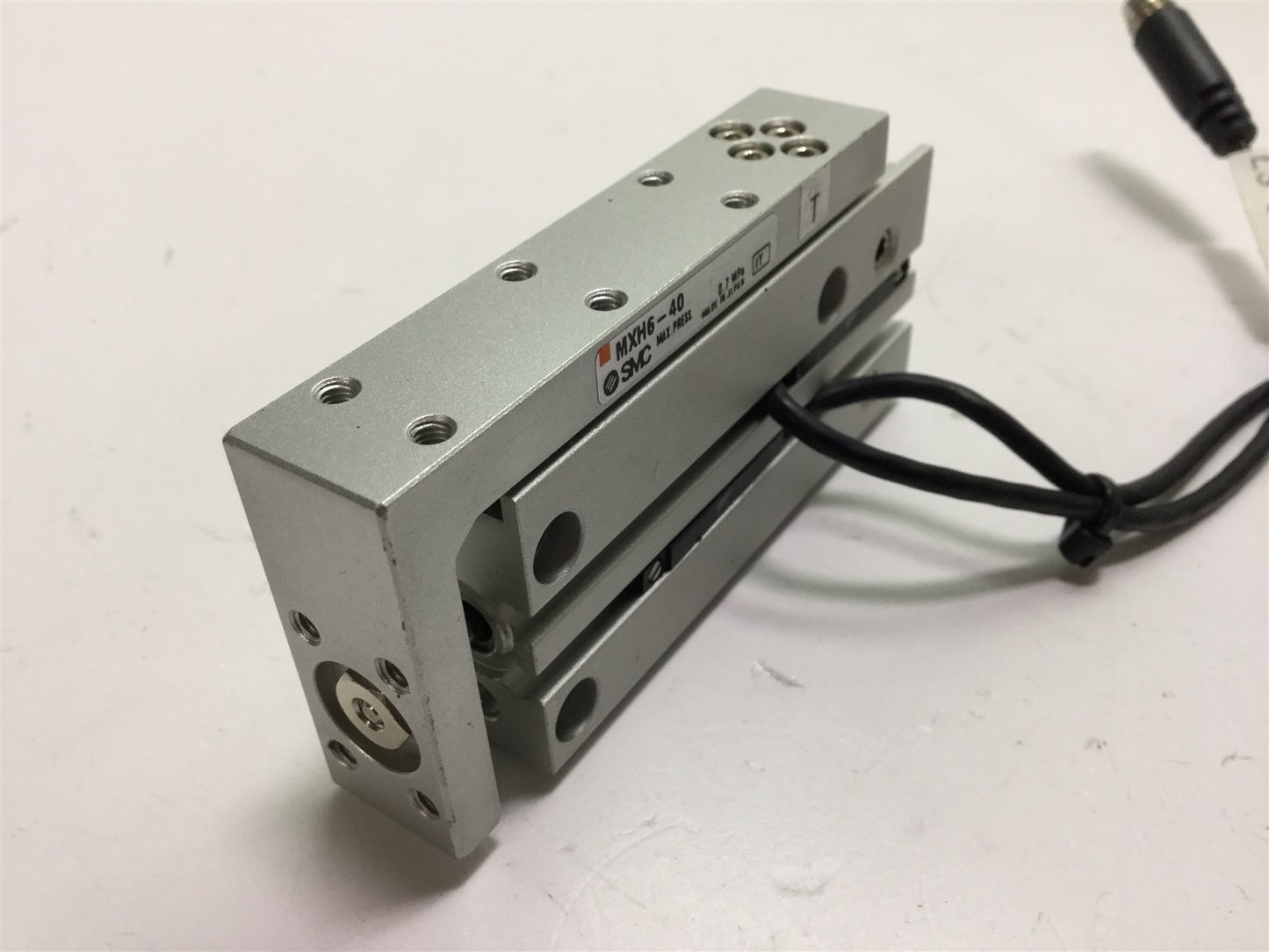 Used SMC MXH6-40 Compact Slide Table/Cylinder 6mm x 40mm 0.7 MPa w/Positional Sensor
