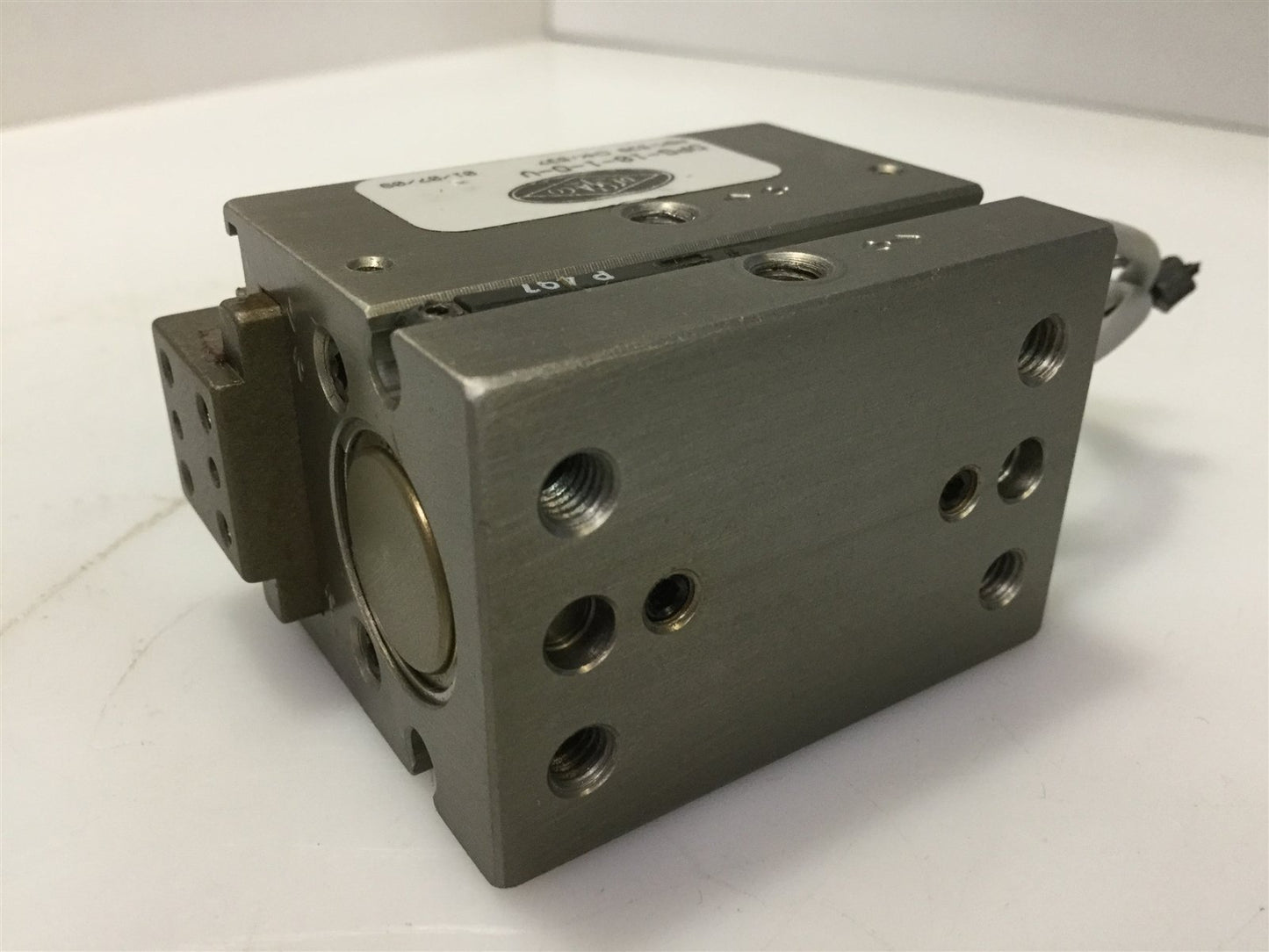 Used De-Sta-Co DPG-10-1-O-V Direct Connect 2-Jaw Parallel Gripper 1/4"-Stroke 50Lbf