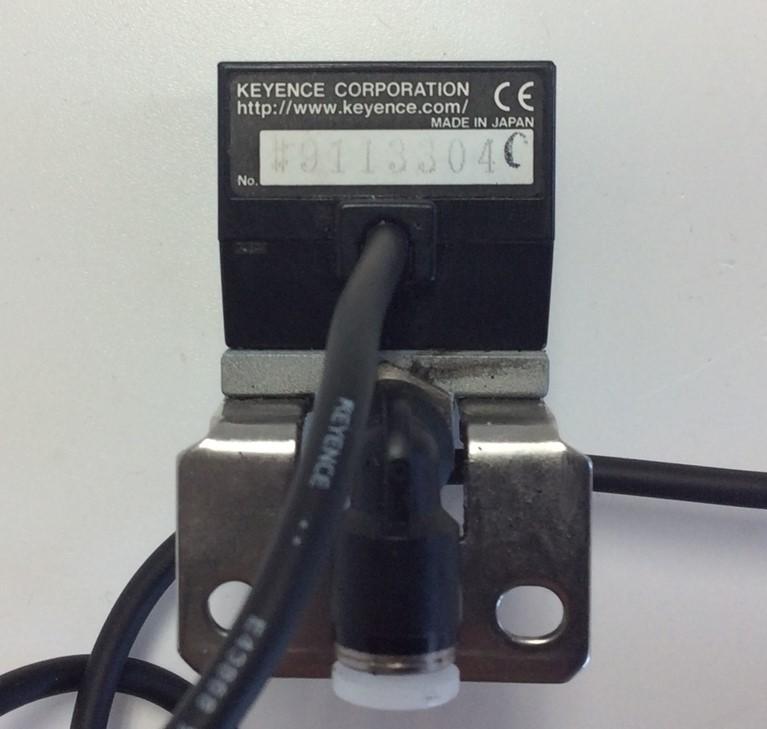 Used Keyence AP-33Z Digital Positive Pressure Switch w/ LED Display 12 to 24VDC