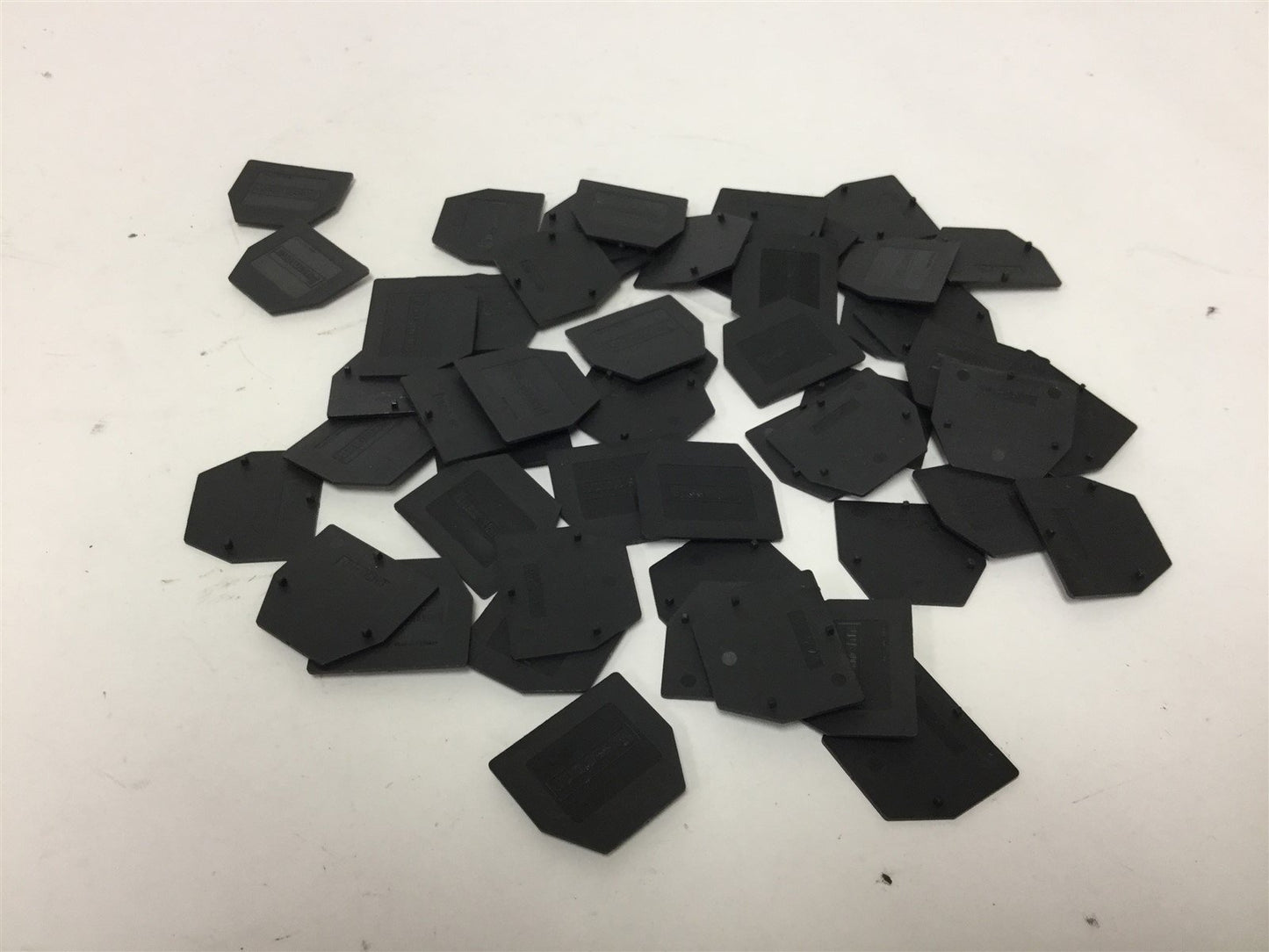 New – Open box Lot of 50 New Bussmann DM50-ND Terminal Block End Covers, Color: Black
