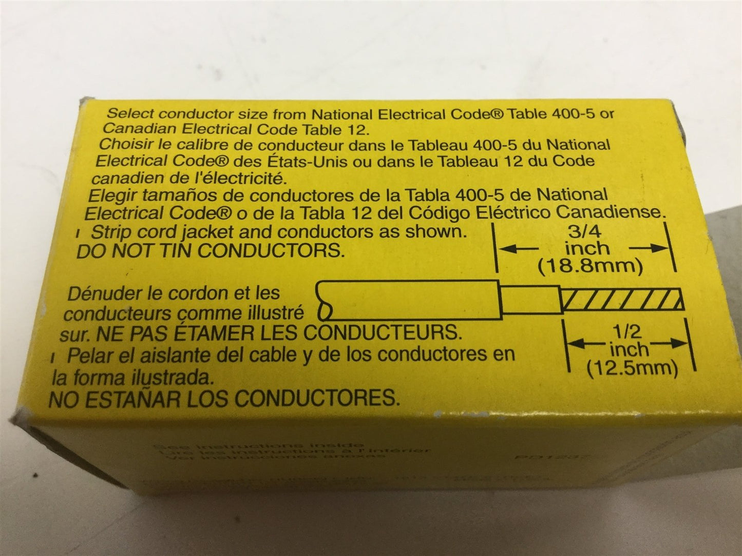 New Hubbell HBL4729VBK Connector Twist-Lock, 15A, 125V, 2 Pole 3 Wire L5-15R