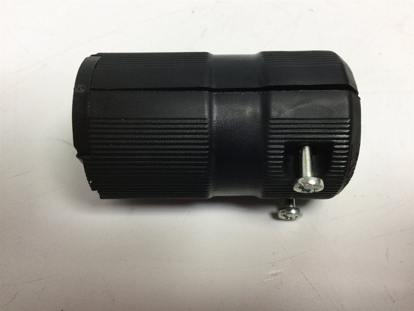 New Hubbell HBL4729VBK Connector Twist-Lock, 15A, 125V, 2 Pole 3 Wire L5-15R