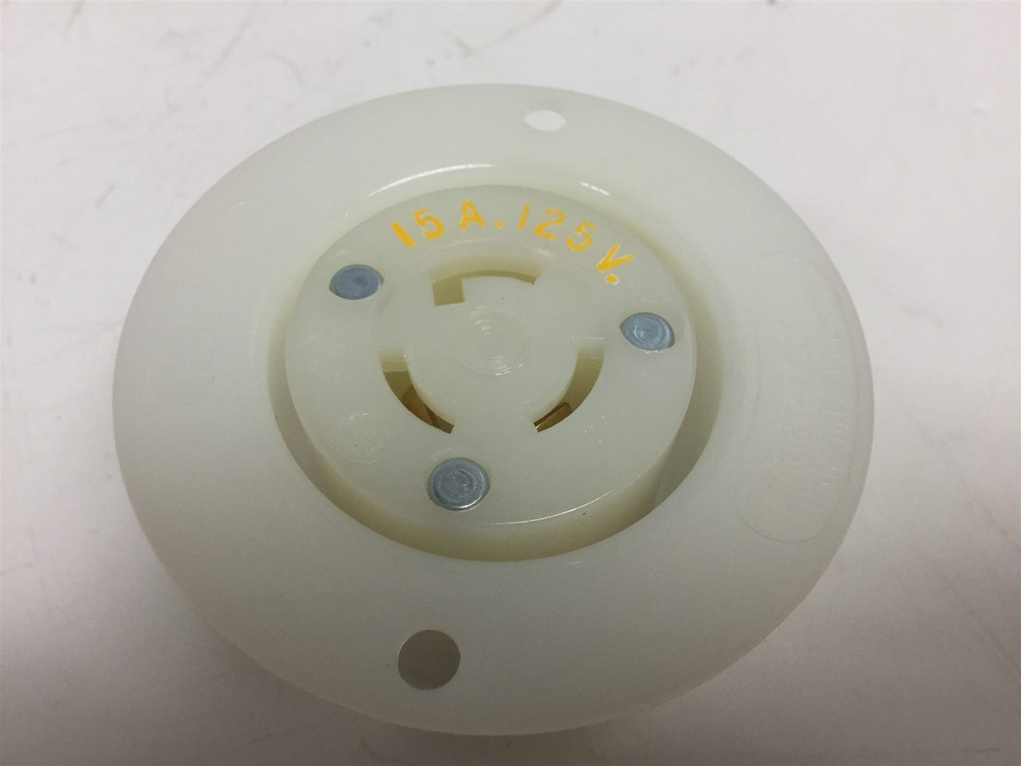 New Hubbell HBL4714C  Flanged Nylon Receptacle Twist-Lock Insulgrip 15A 125V