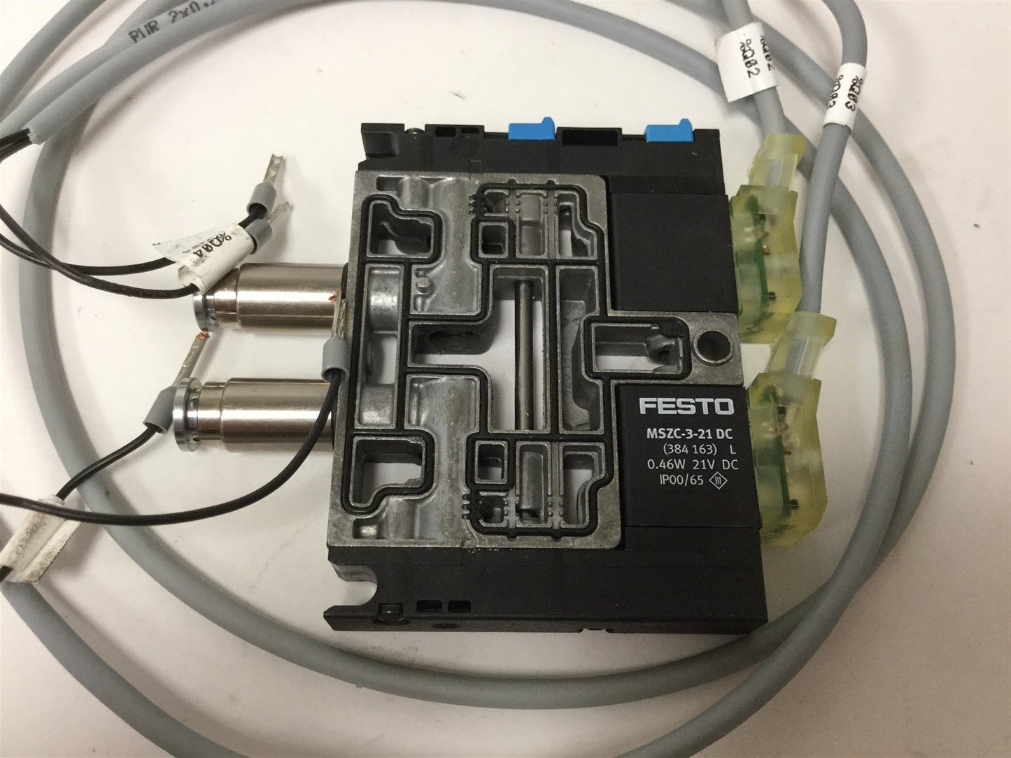 Used Festo CPV10-VI Valve Set, With 185880 Solenoid Valve, Voltage: 21VDC, 145psi Max