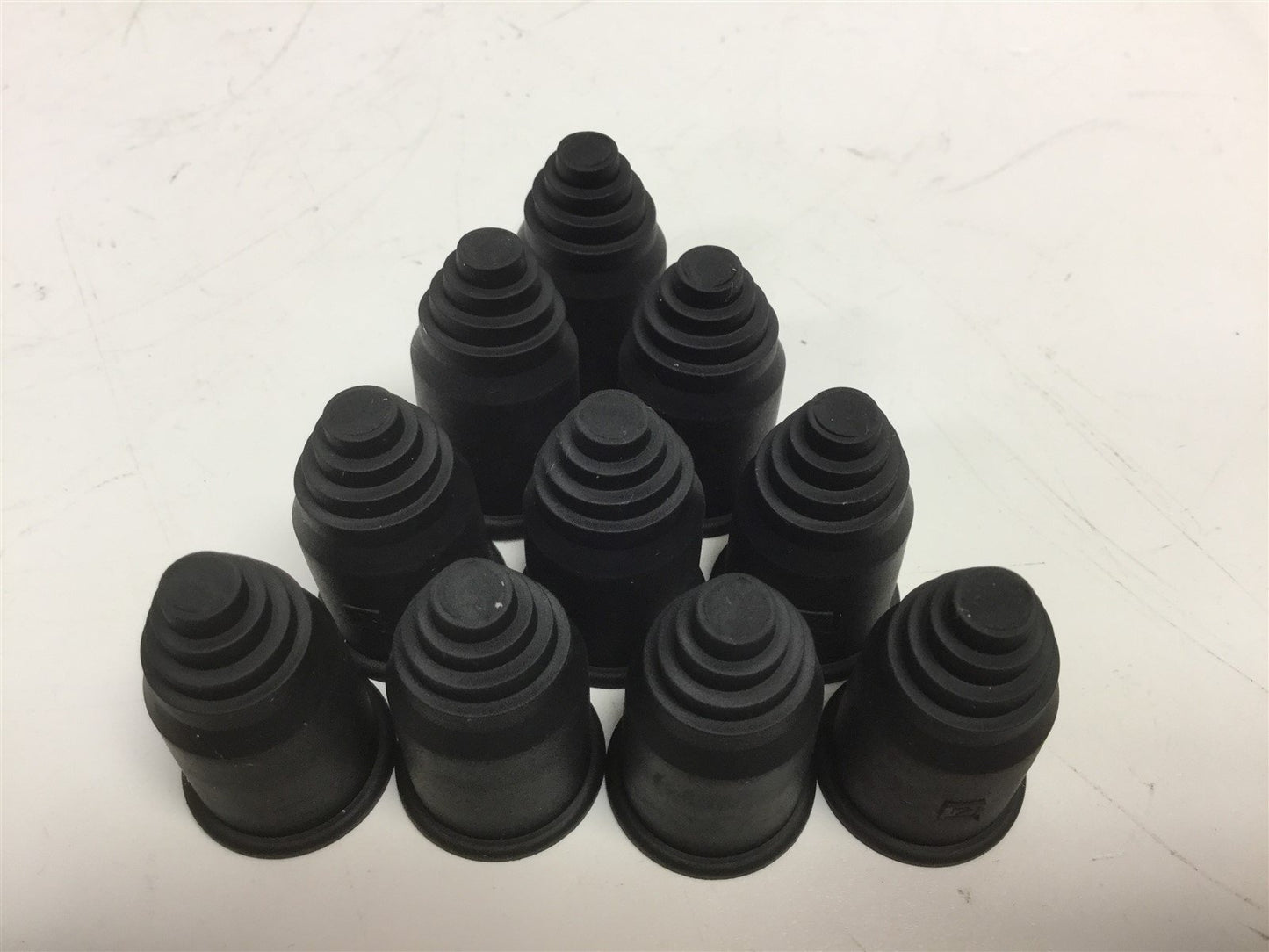 Used Lot of 10 Murrplasik 83723454 Conduit End Caps TPE ET11, Dia: 20mm, Length: 36mm