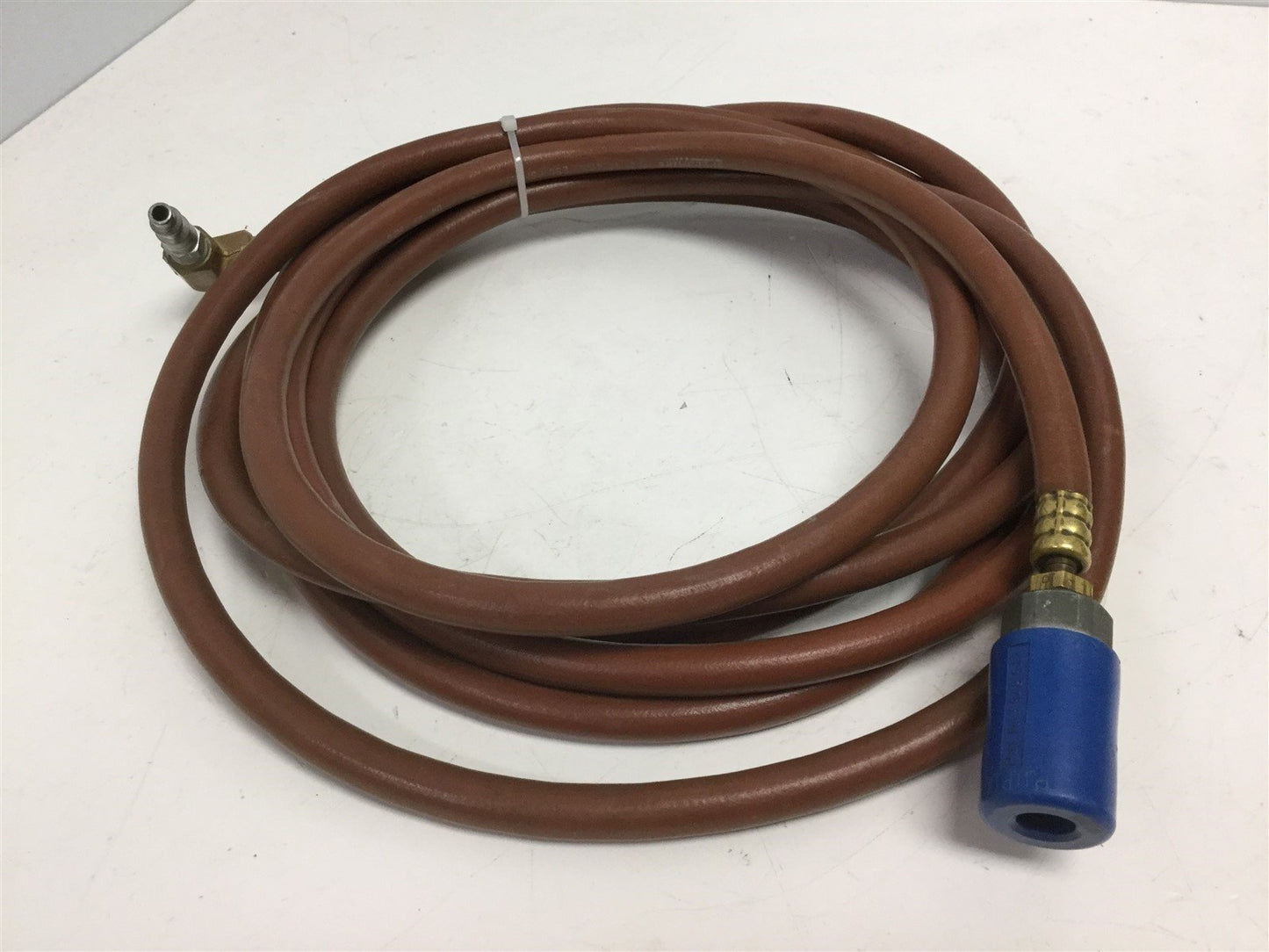 Used SpeedAir 042792C Pneumatic Hose 1/4" (6.4mm) 250 PSI W.P 16' W/ Quick Disconnect