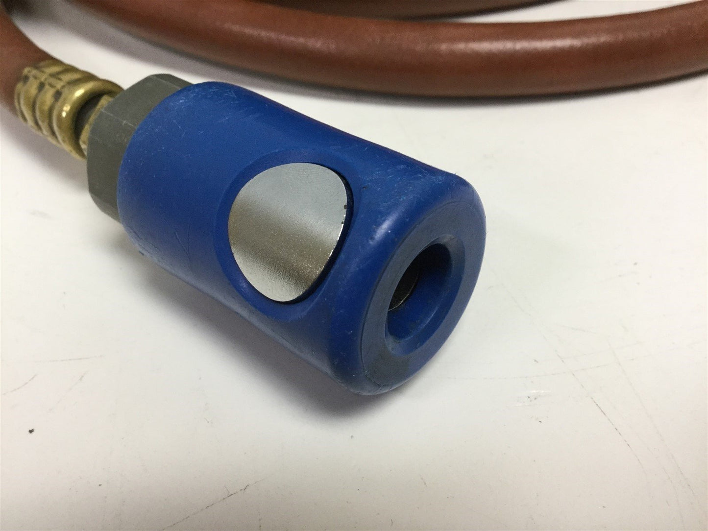 Used SpeedAir 042792C Pneumatic Hose 1/4" (6.4mm) 250 PSI W.P 16' W/ Quick Disconnect