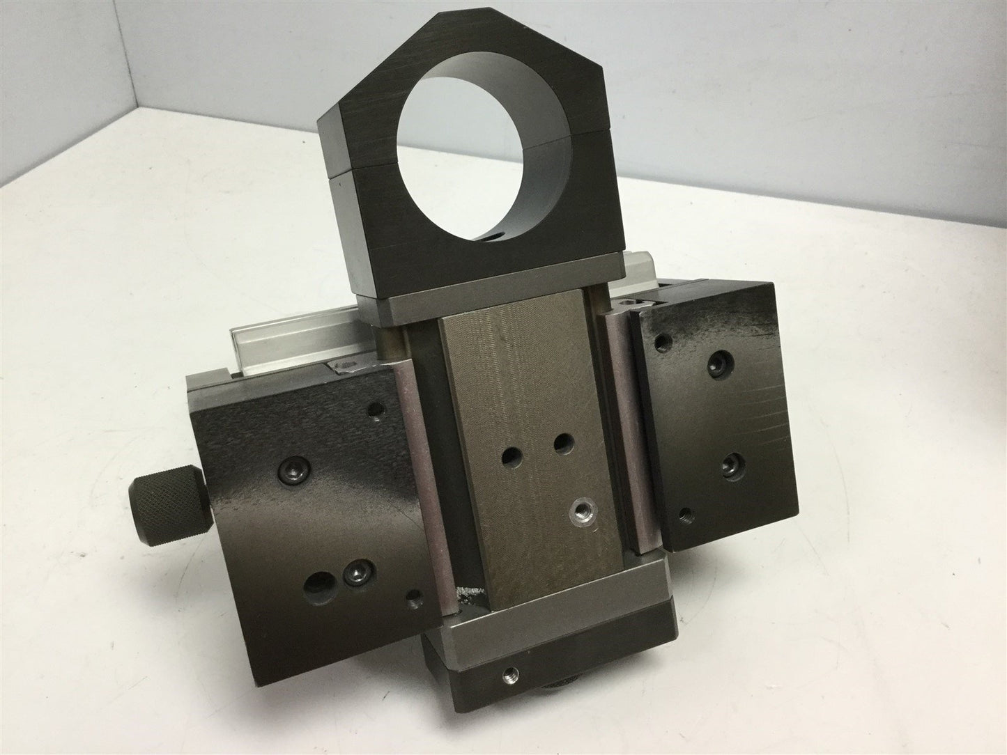 Used Dual Axis Converging Stage, Clamp Shaft Diameter: 58mm, 2-2/3mm Per Rotation