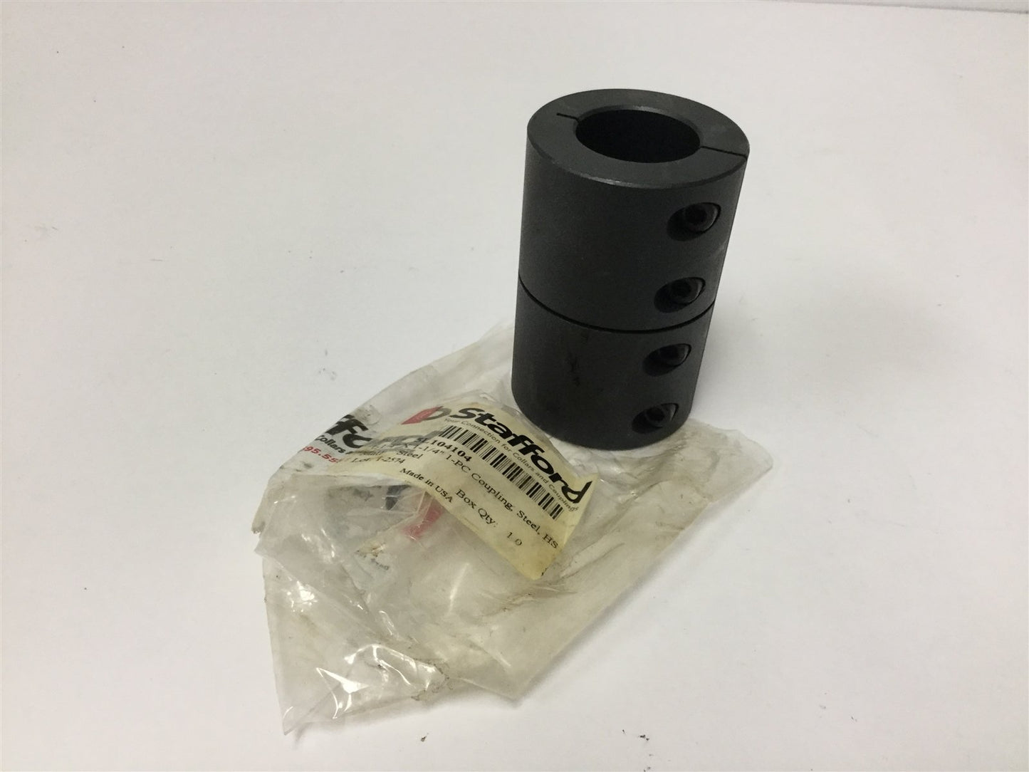 New Stafford 5L104104 Clamp Coupling, Size: 1.25" x 1.25", Material: Steel
