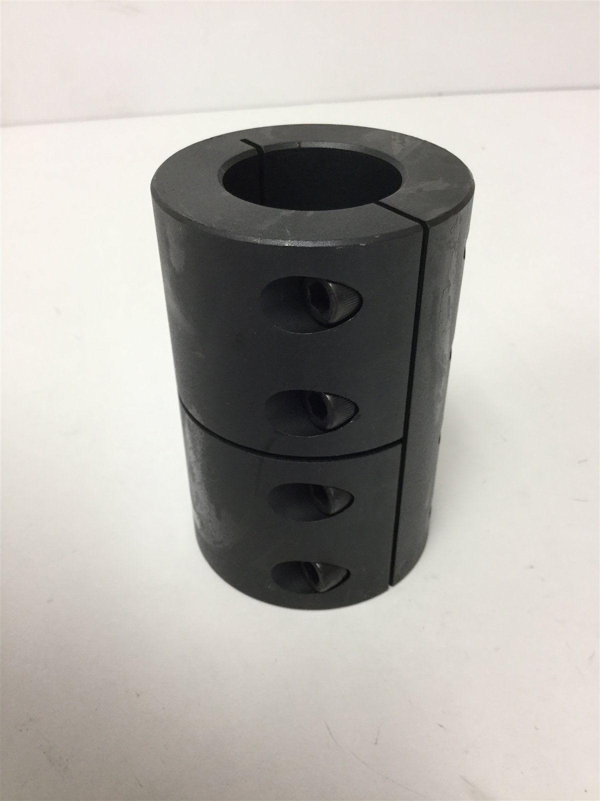 New Stafford 5L104104 Clamp Coupling, Size: 1.25" x 1.25", Material: Steel