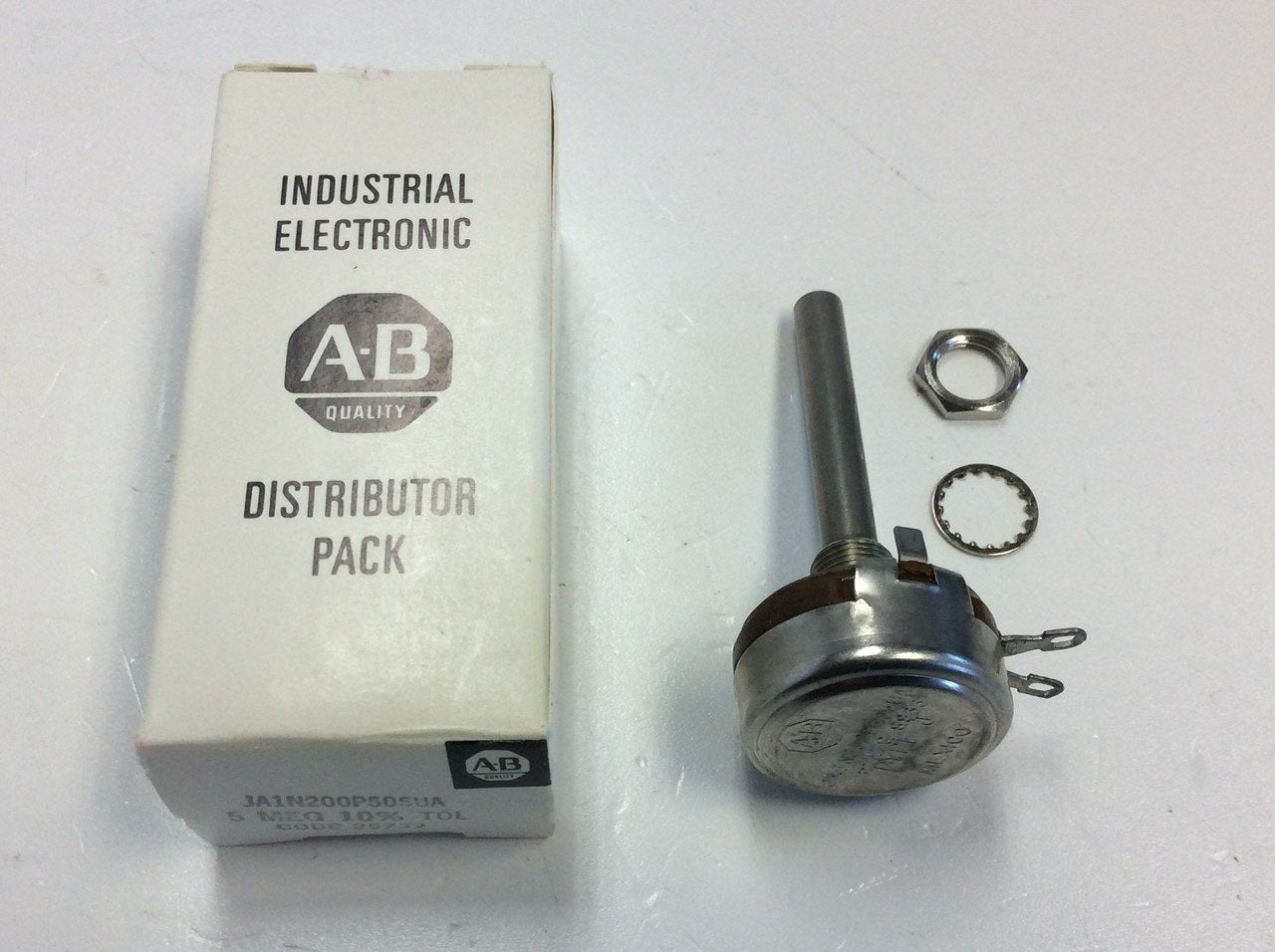 New Allen-Bradley JA1N200P505UA Potentiometer 5.0 MEG OHMS 10% Tolerance