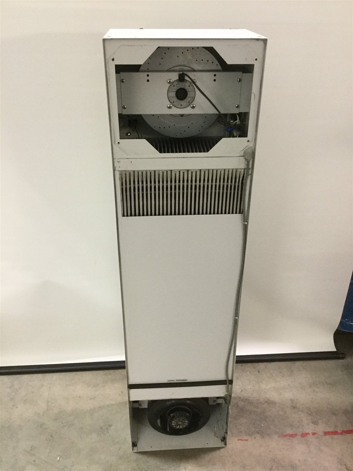 Used Hoffman APW ProAir XR60-8426-012H Enclosure Heat Exchanger Fan Air Cooled 230VAC